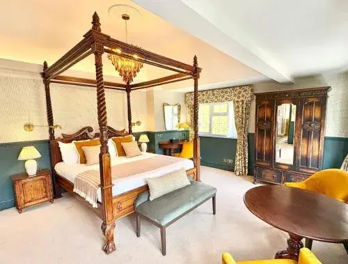 The Holt Hotel The Holt Hotel