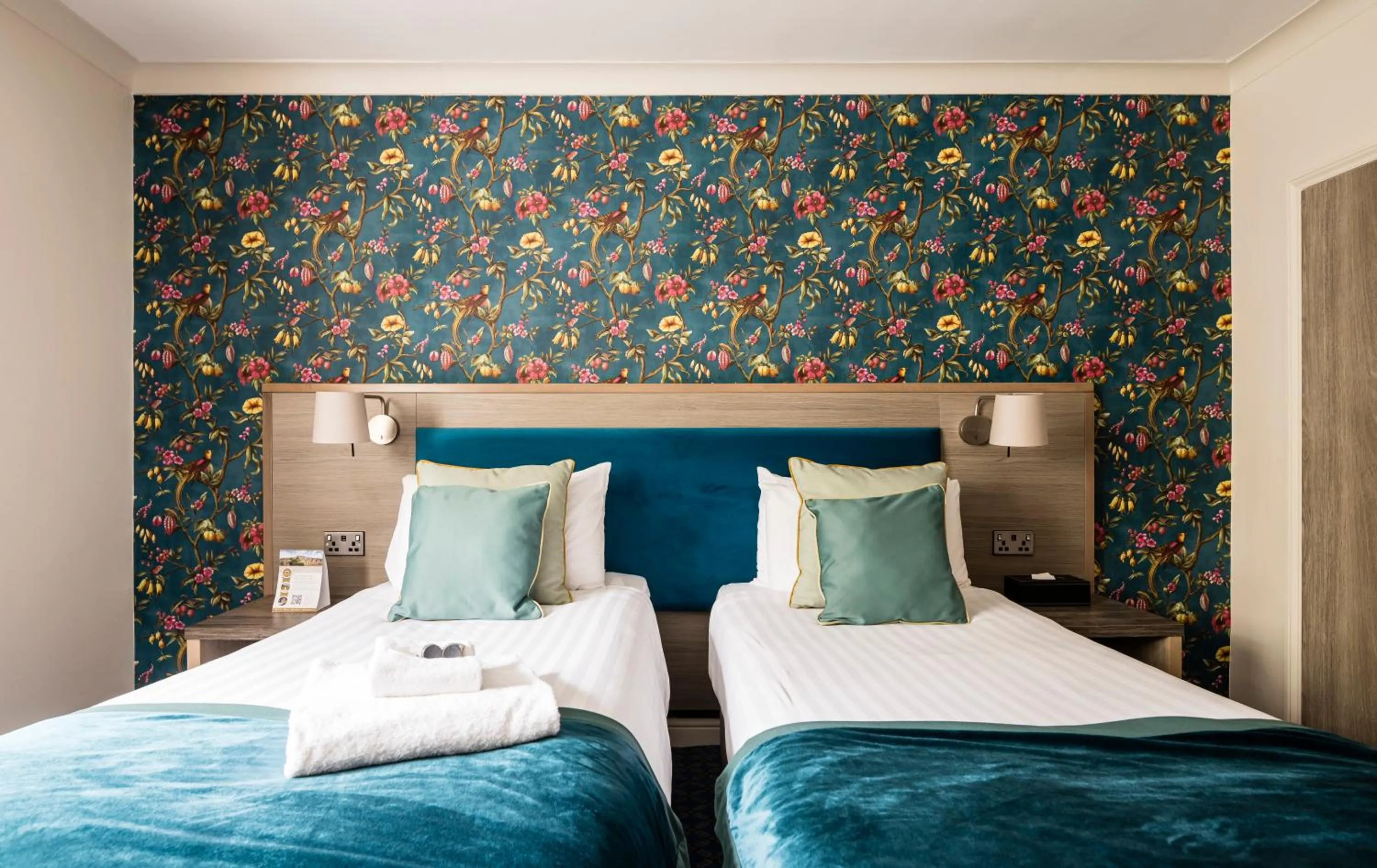 Bedroom, Bed in The Holt Hotel