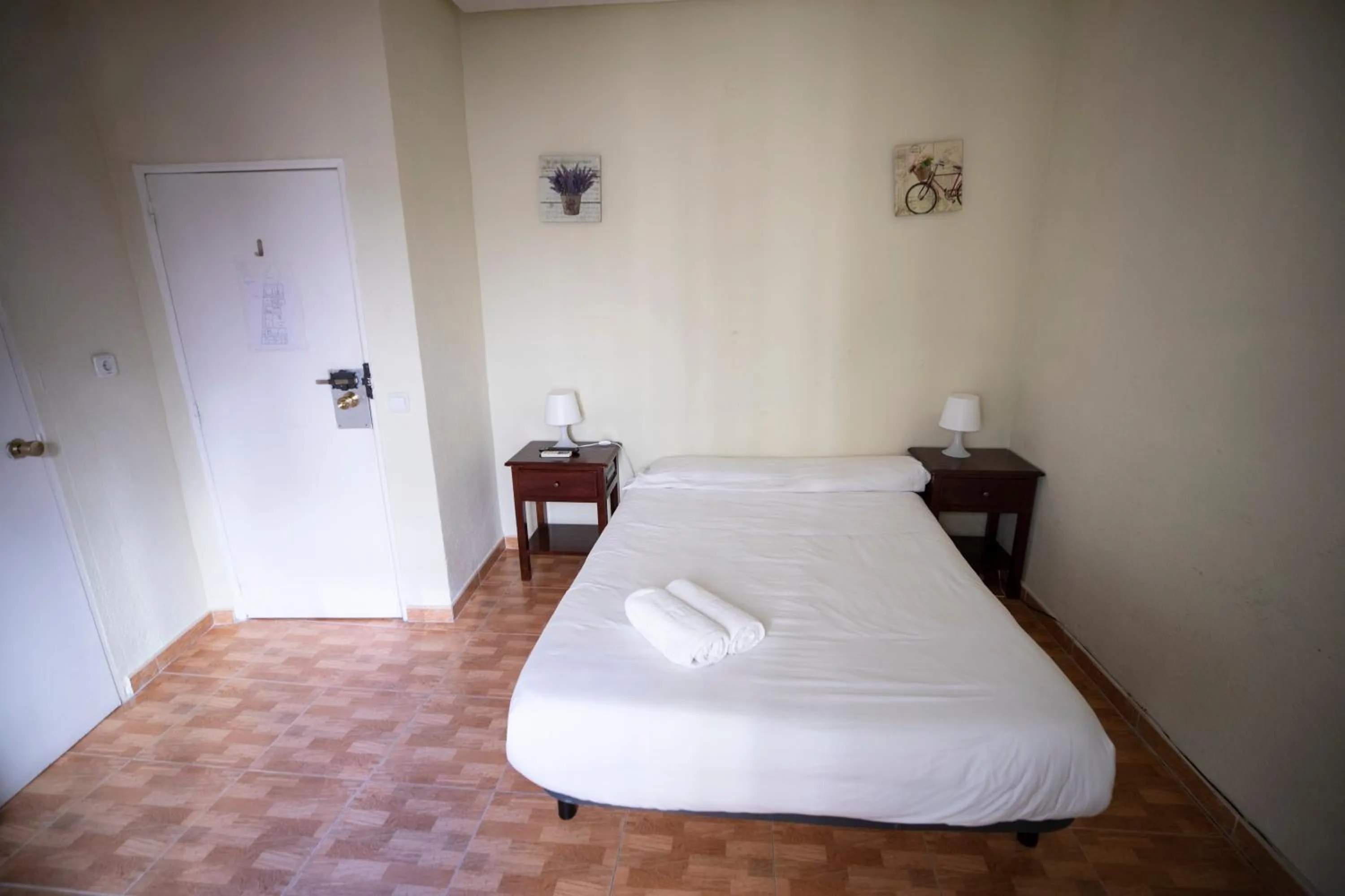 Photo of the whole room, Bed in Hostal Los Perales