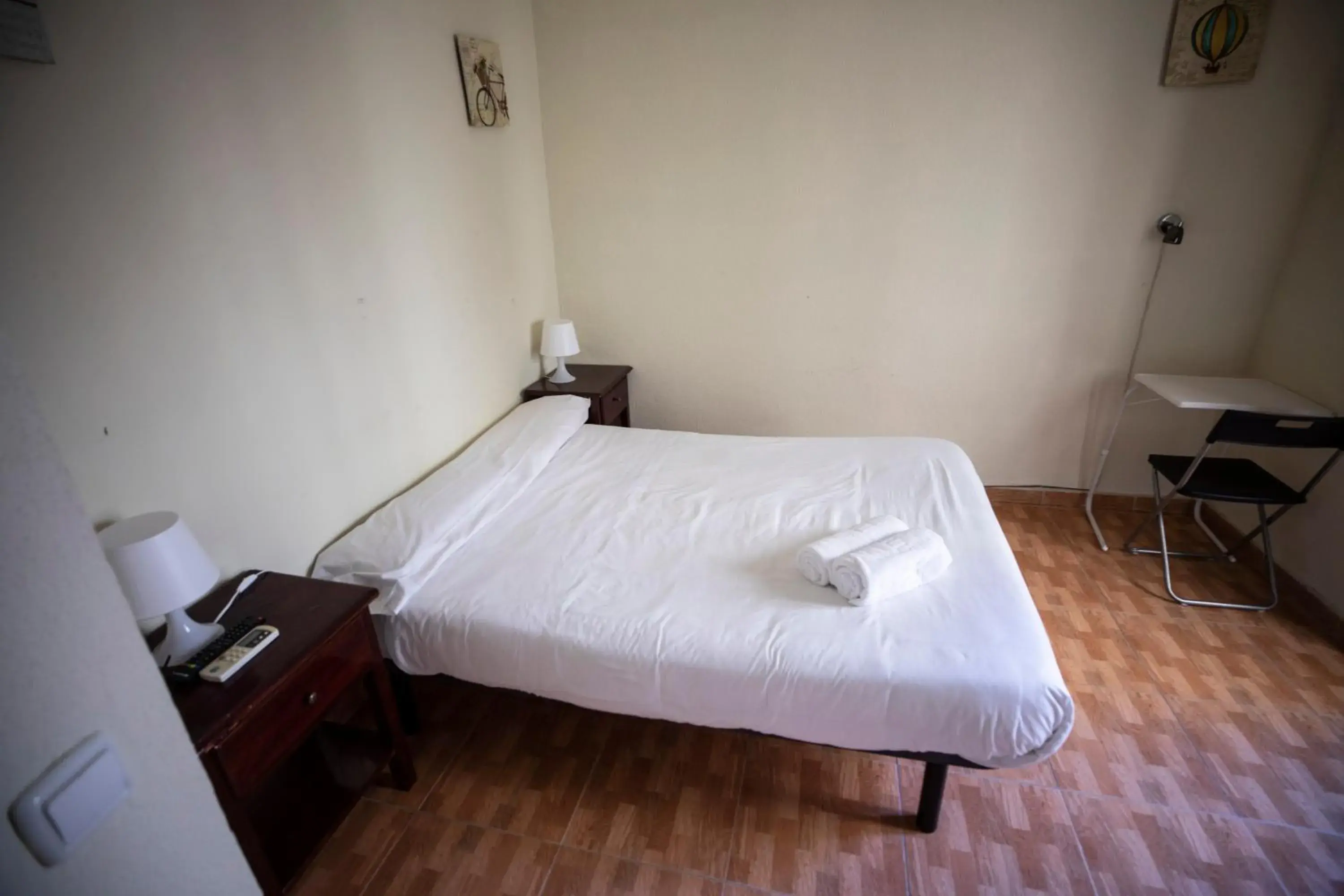 Bed in Hostal Los Perales Bed in Hostal Los Perales