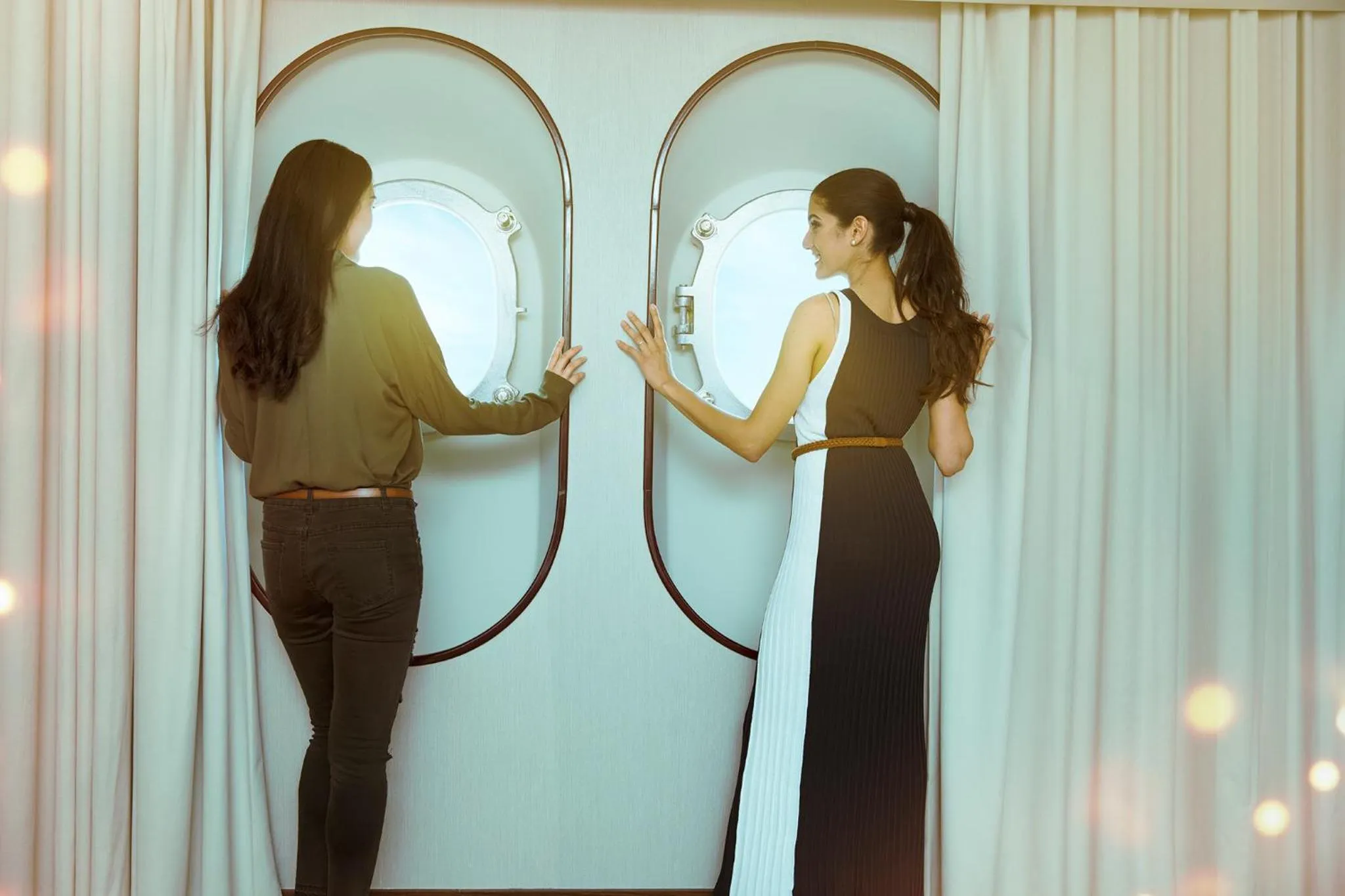 Decorative detail in Queen Elizabeth 2 Hotel