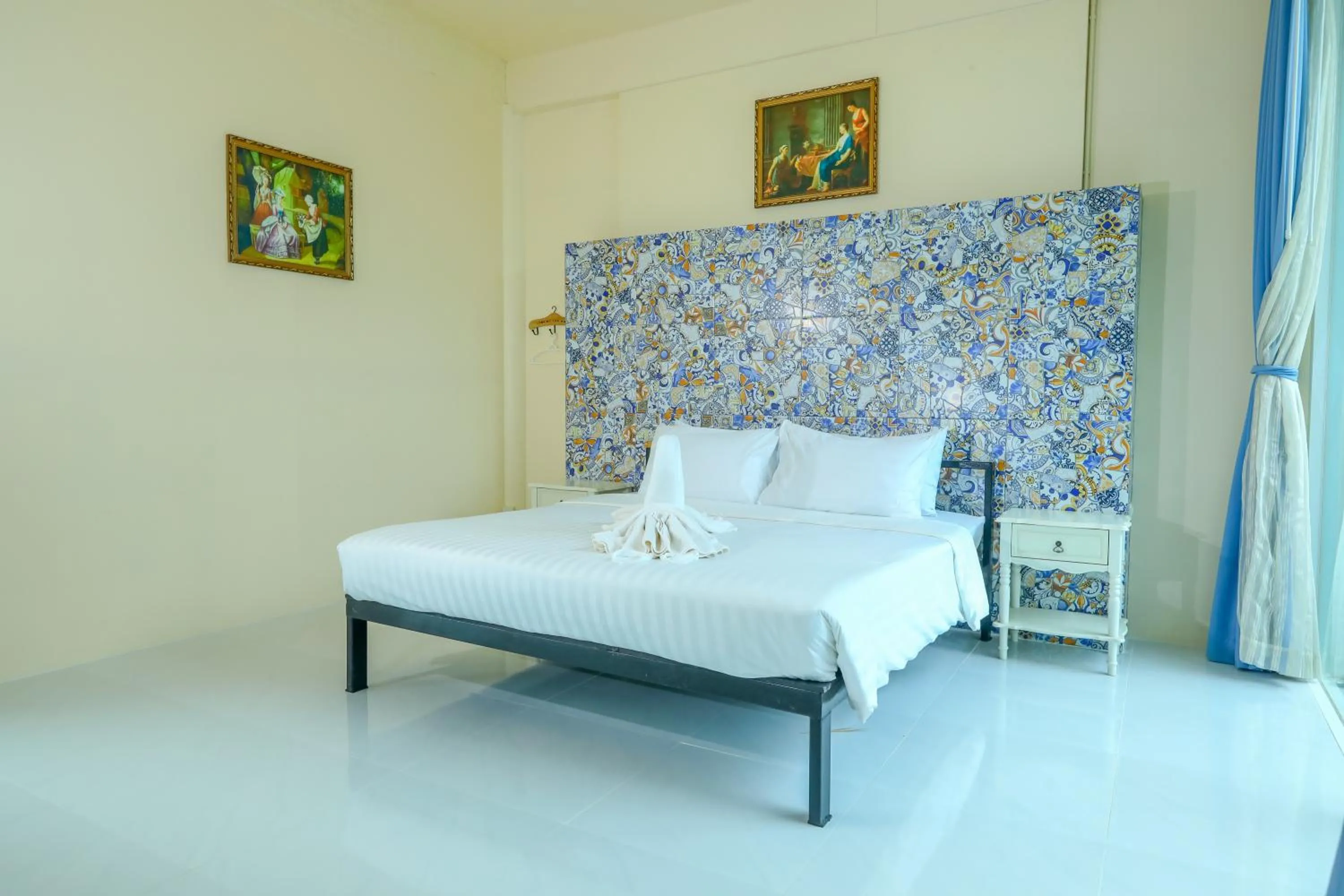 Bedroom, Bed in Yoko River Kwai Resort