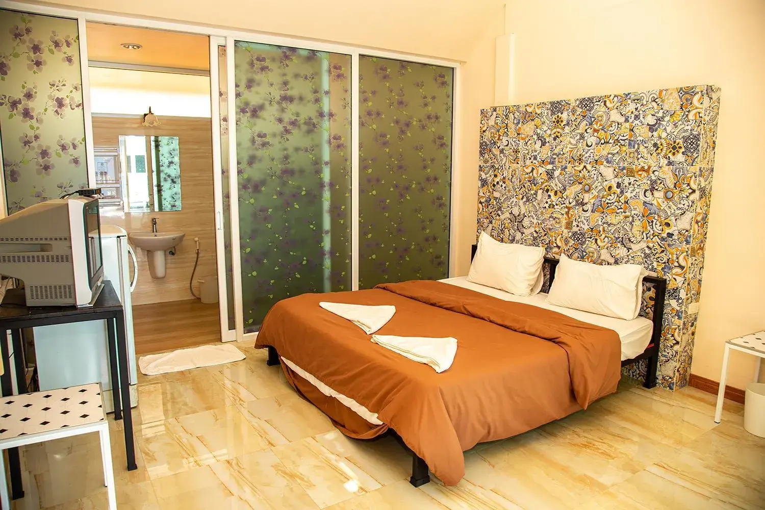 Bedroom, Bed in Yoko River Kwai Resort Bedroom, Bed in Yoko River Kwai Resort