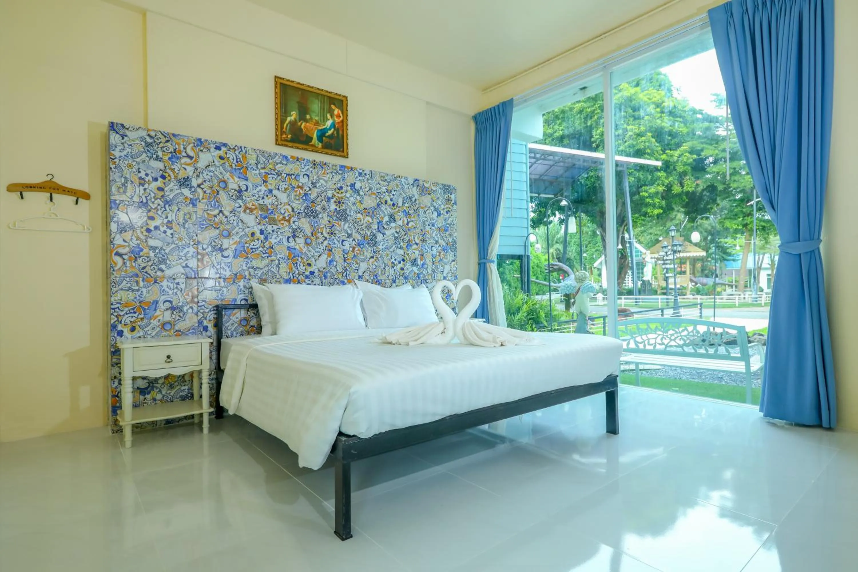 Bedroom, Bed in Yoko River Kwai Resort