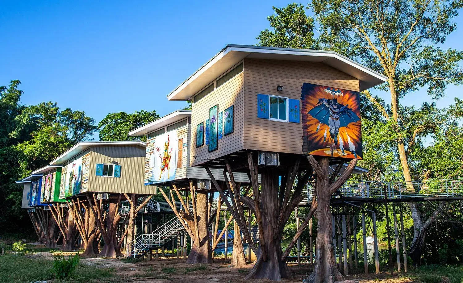 Garden view in Yoko River Kwai Resort Garden view in Yoko River Kwai Resort
