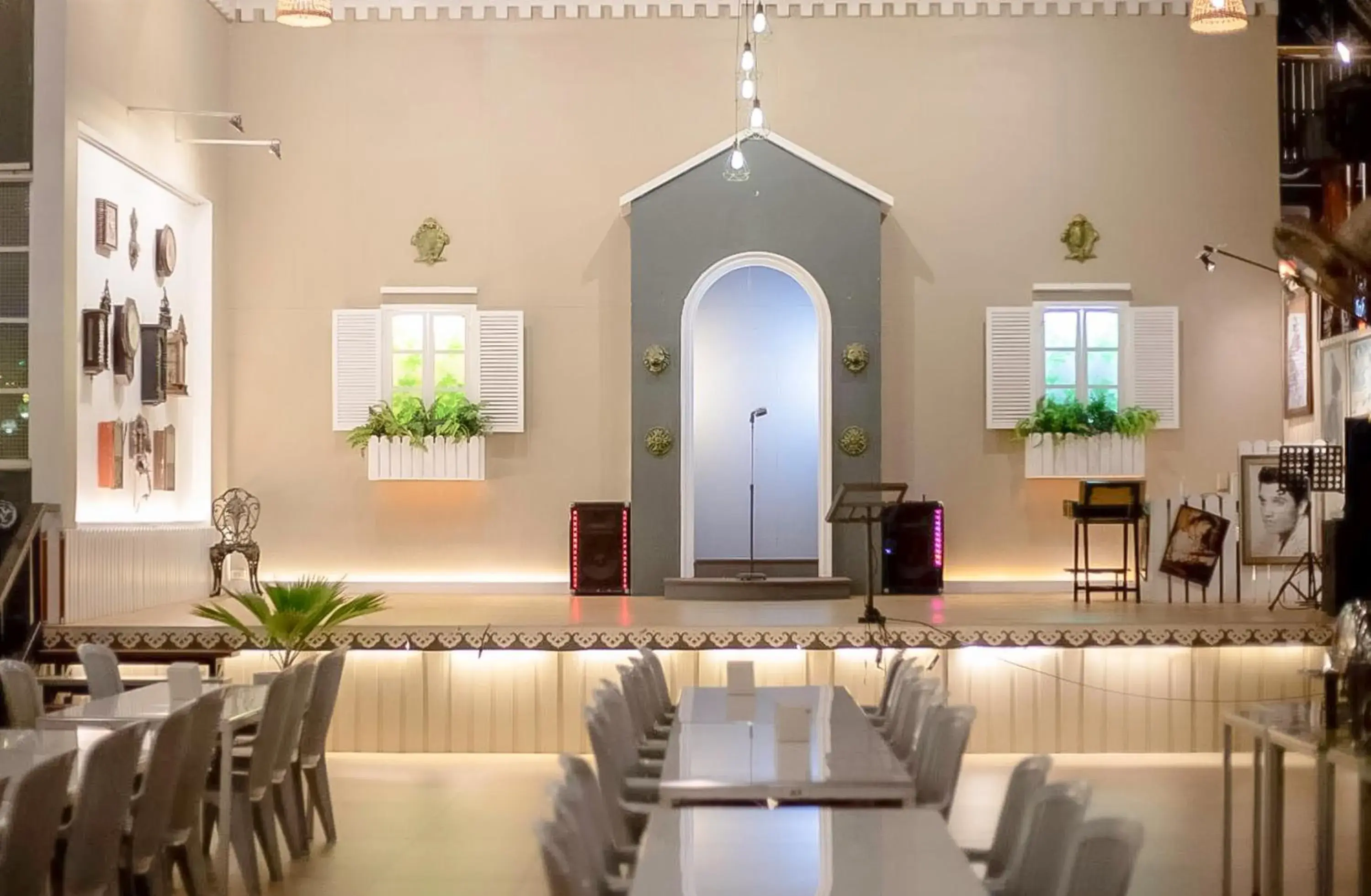 Restaurant/places to eat in Yoko River Kwai Resort Restaurant/places to eat in Yoko River Kwai Resort