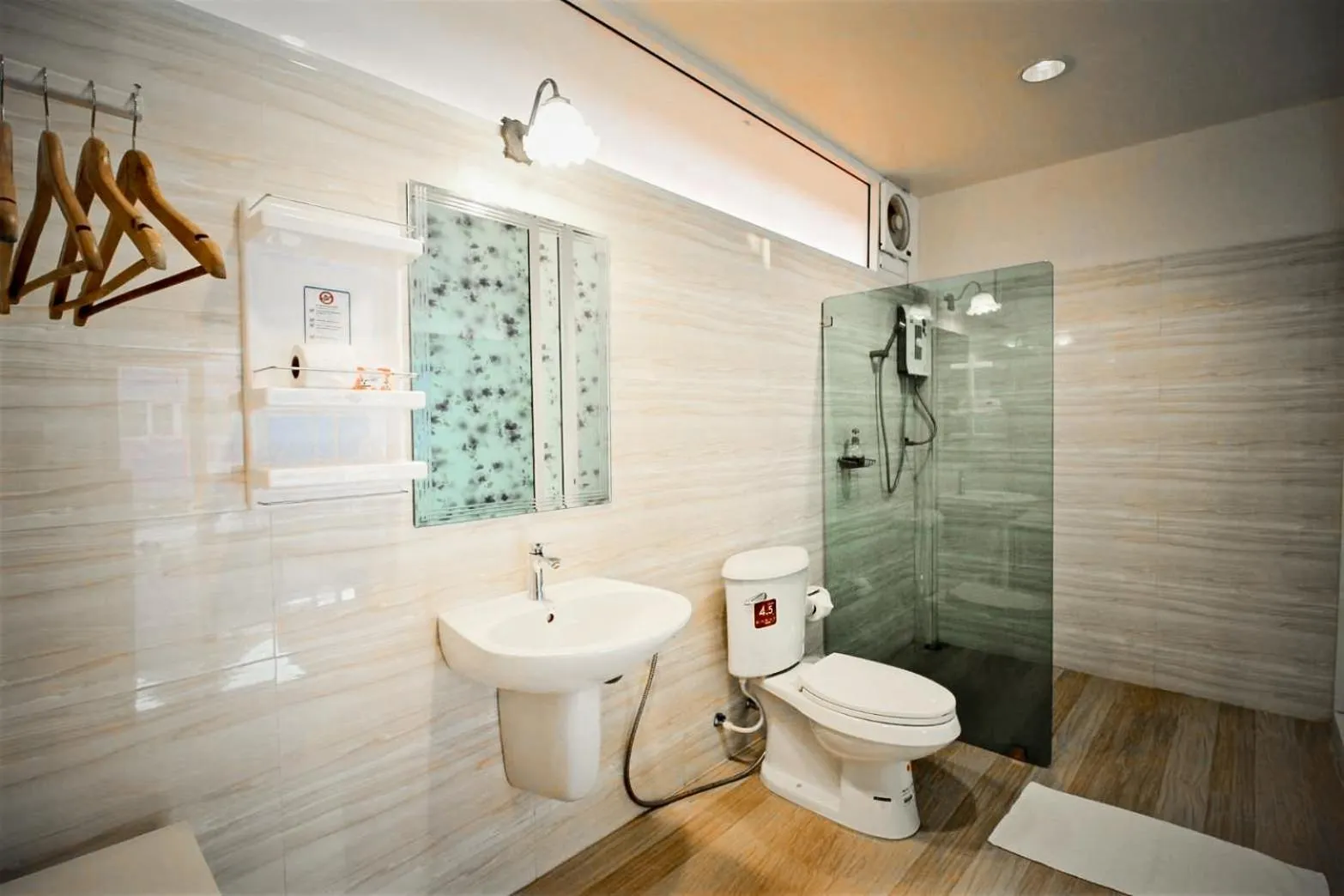 Bathroom in Yoko River Kwai Resort