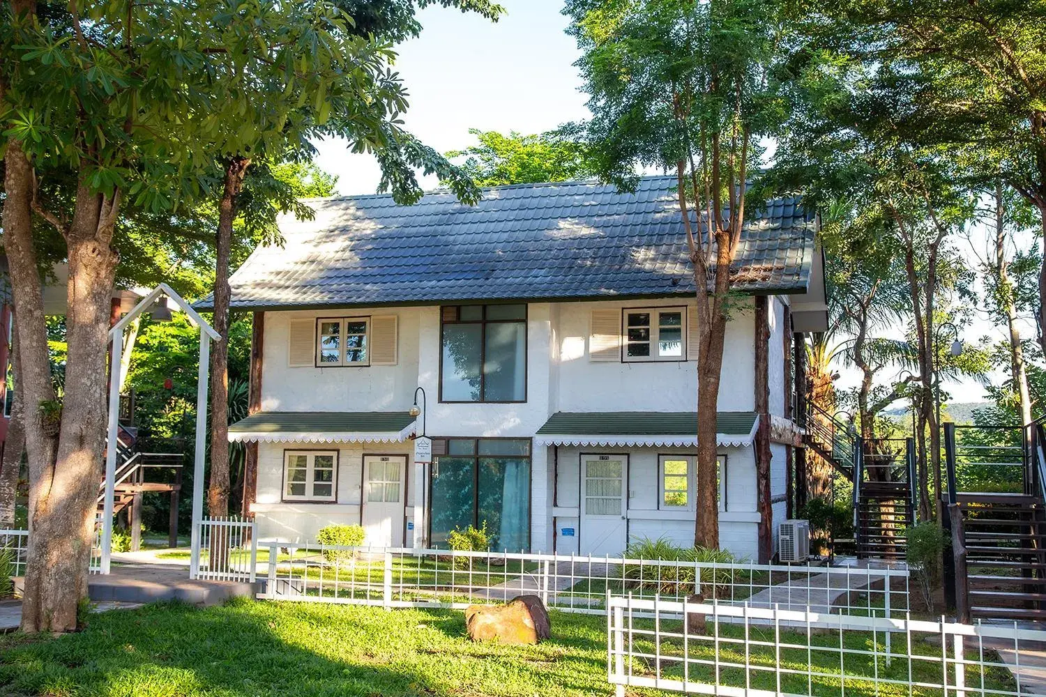 Garden view in Yoko River Kwai Resort Garden view in Yoko River Kwai Resort