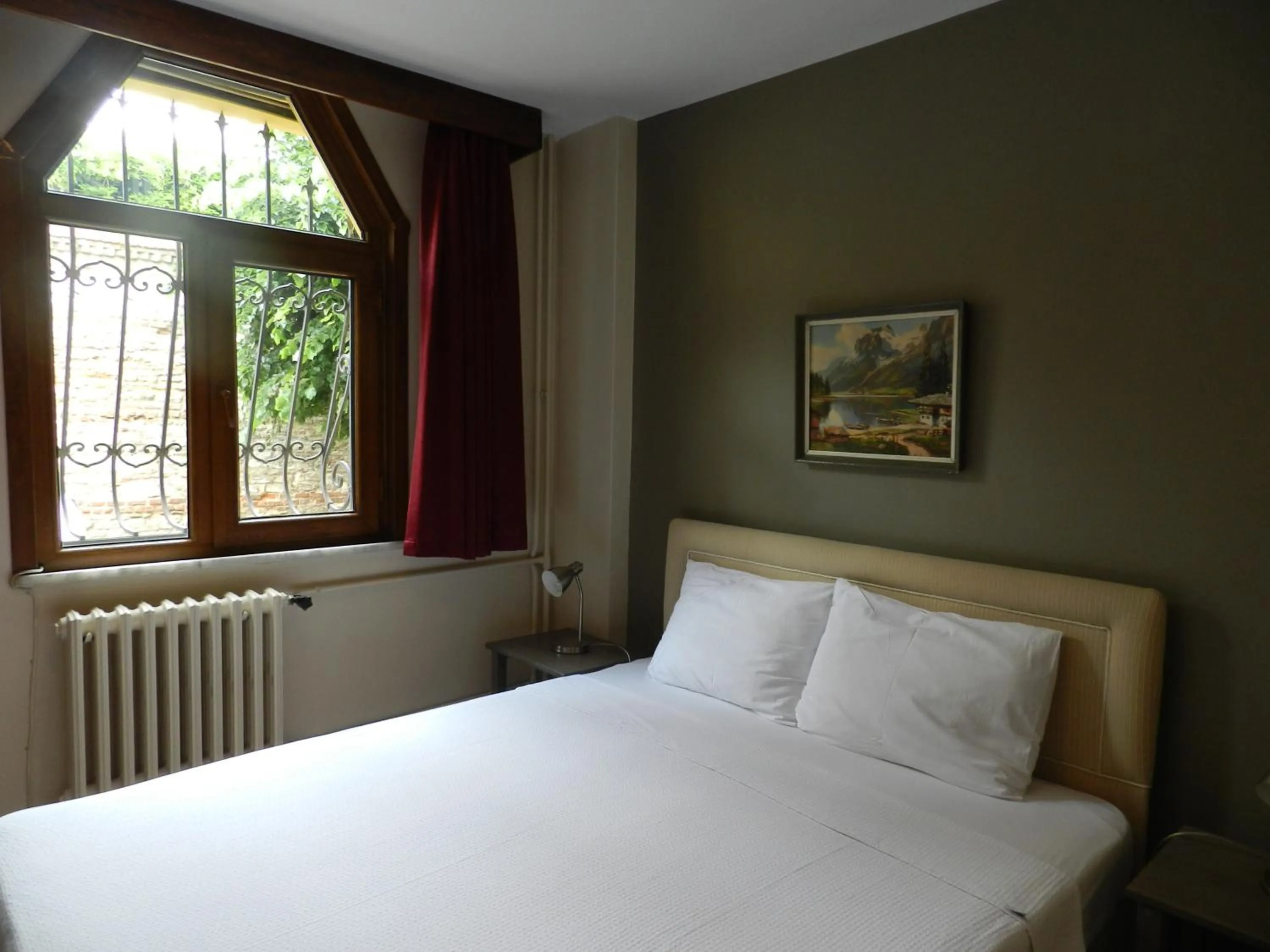 Bed in Berk Guest House - Grandma's House