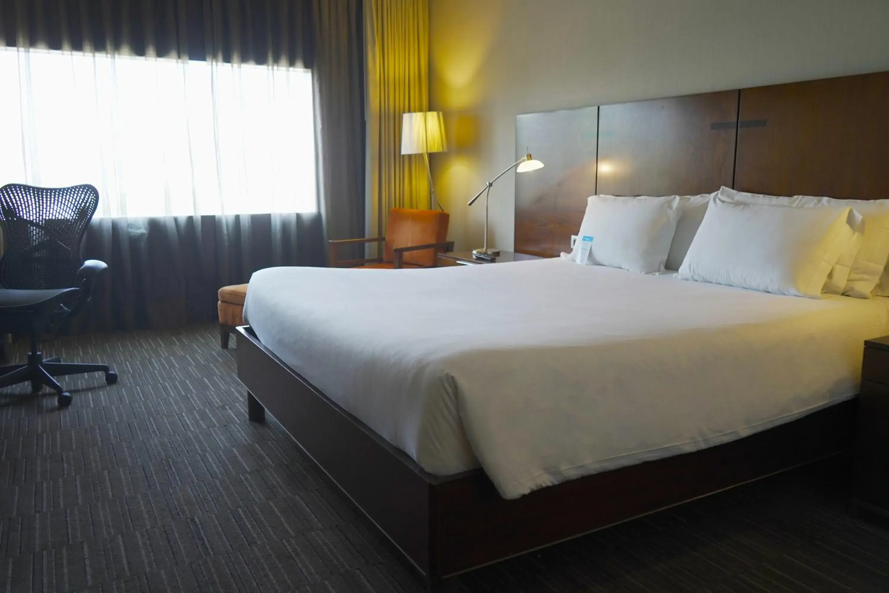 Bed in Hilton Garden Inn Santiago Airport Bed in Hilton Garden Inn Santiago Airport