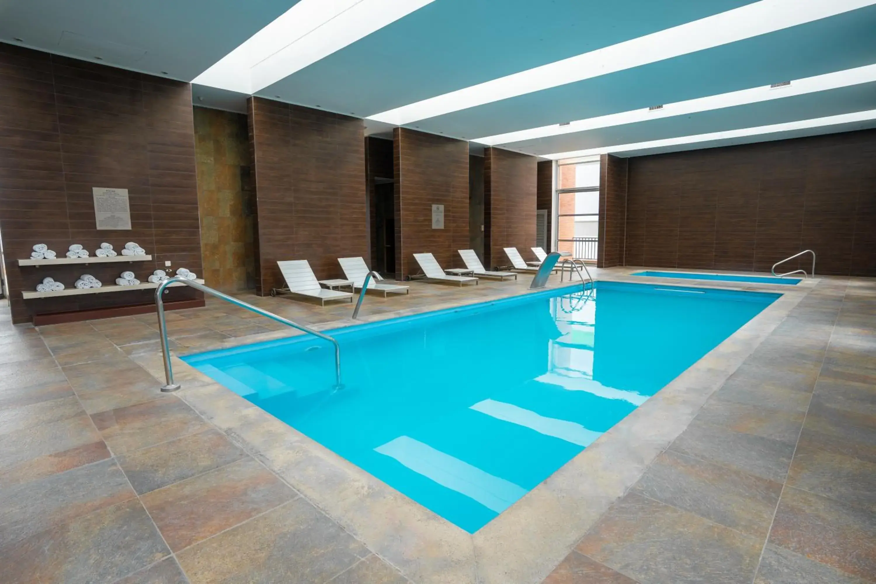 Pool view in Hilton Garden Inn Santiago Airport Pool view in Hilton Garden Inn Santiago Airport