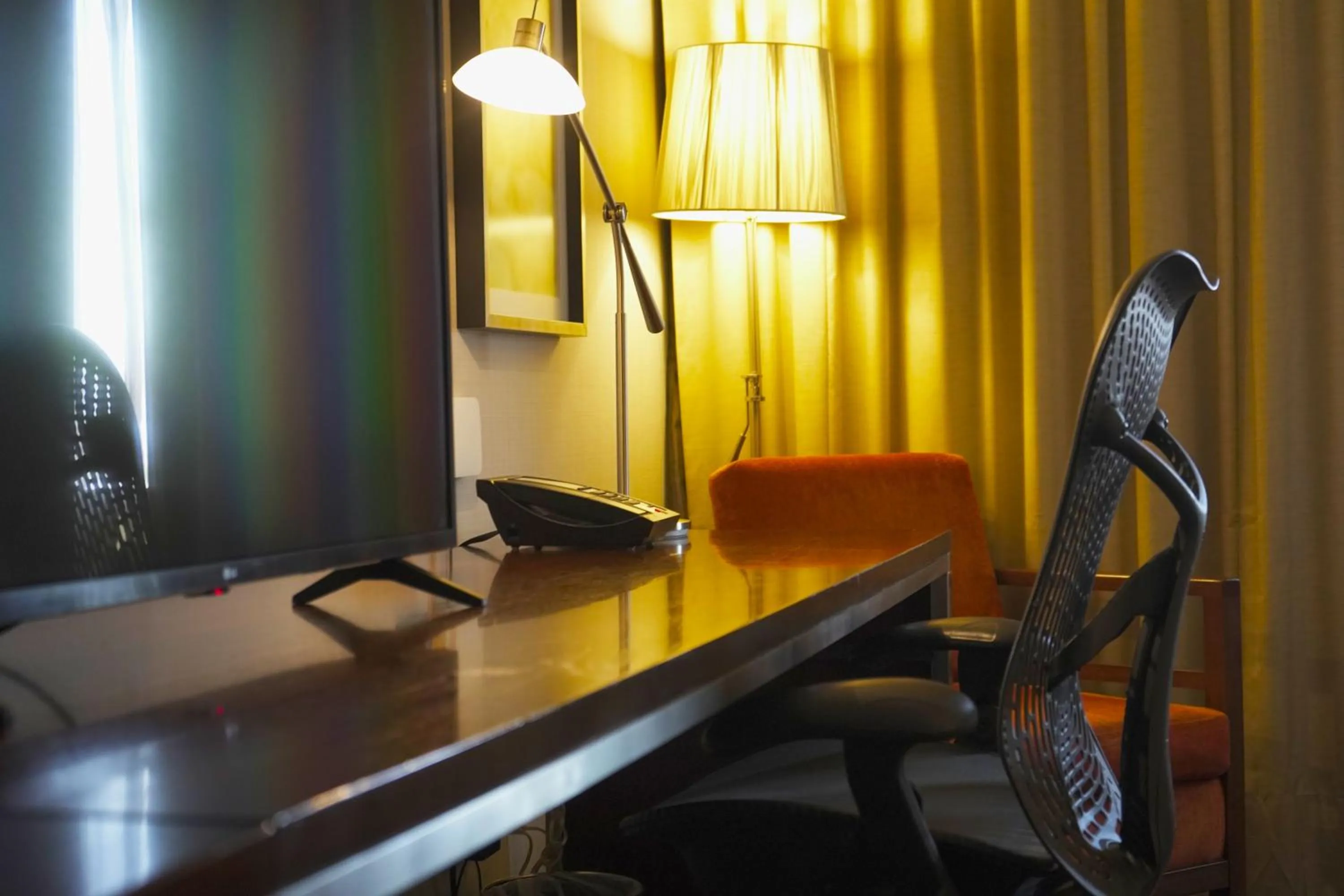 TV and multimedia in Hilton Garden Inn Santiago Airport