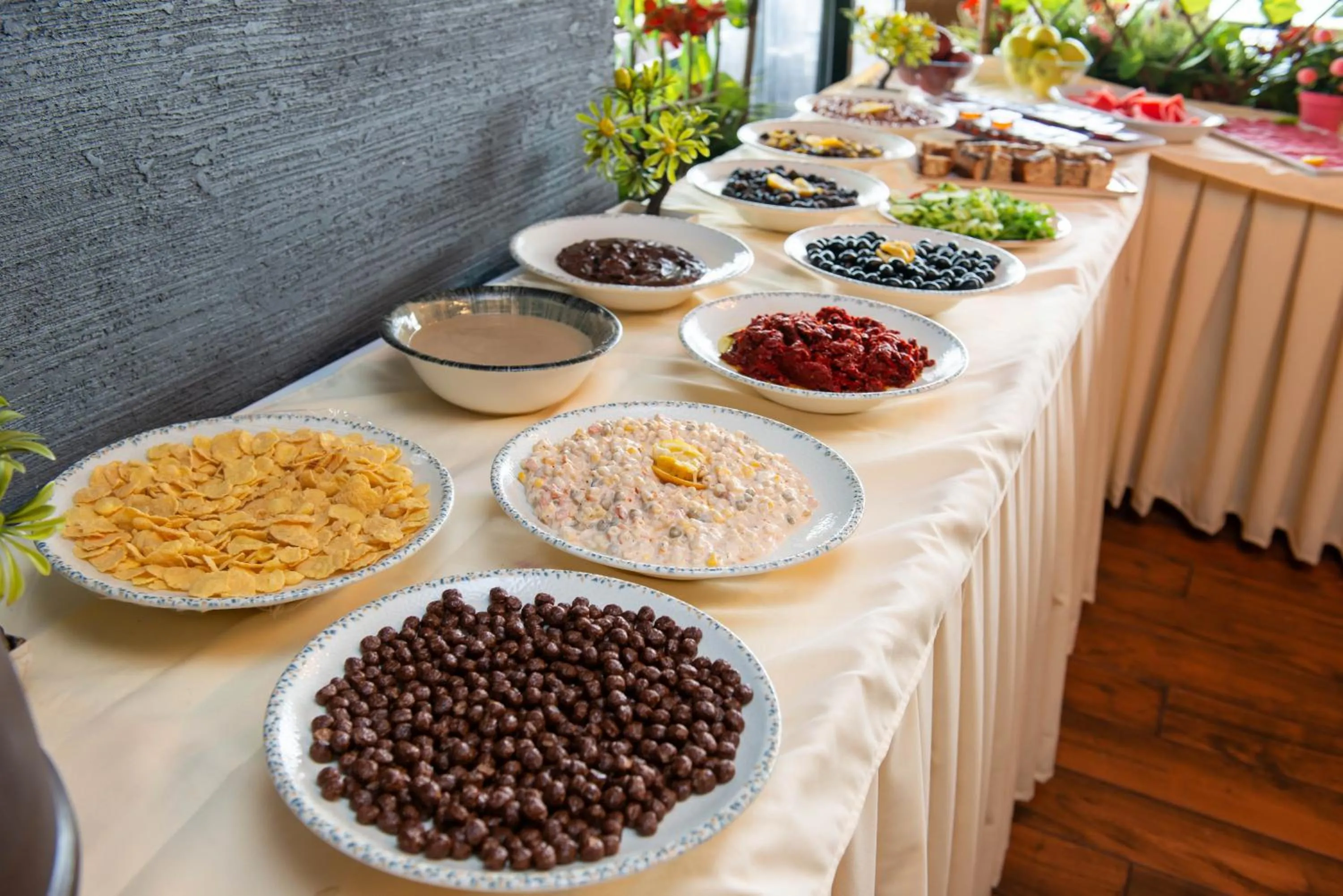 Food and drinks in Grand Abimo Hotel