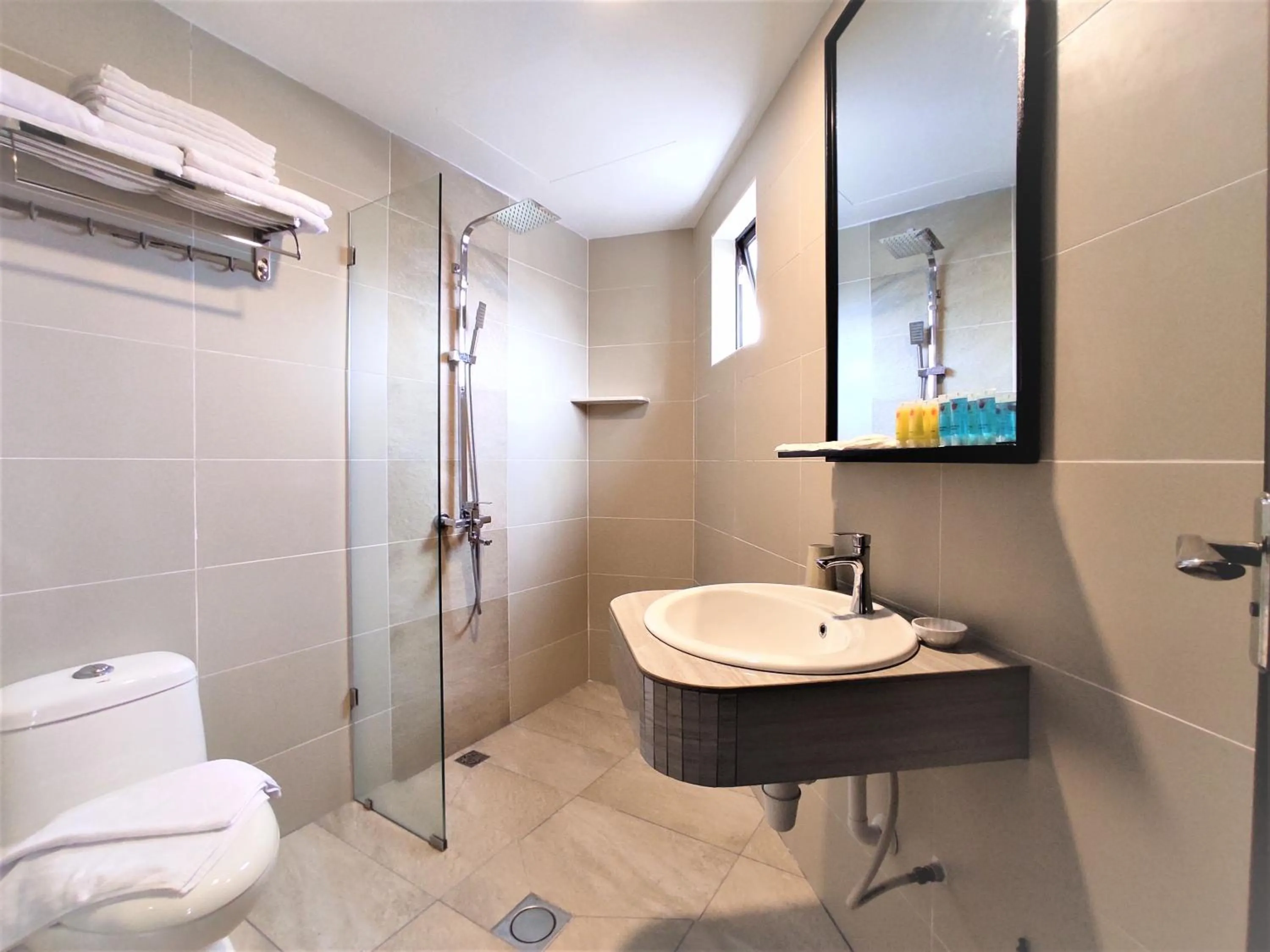 Bathroom in Apple Suites Hotel