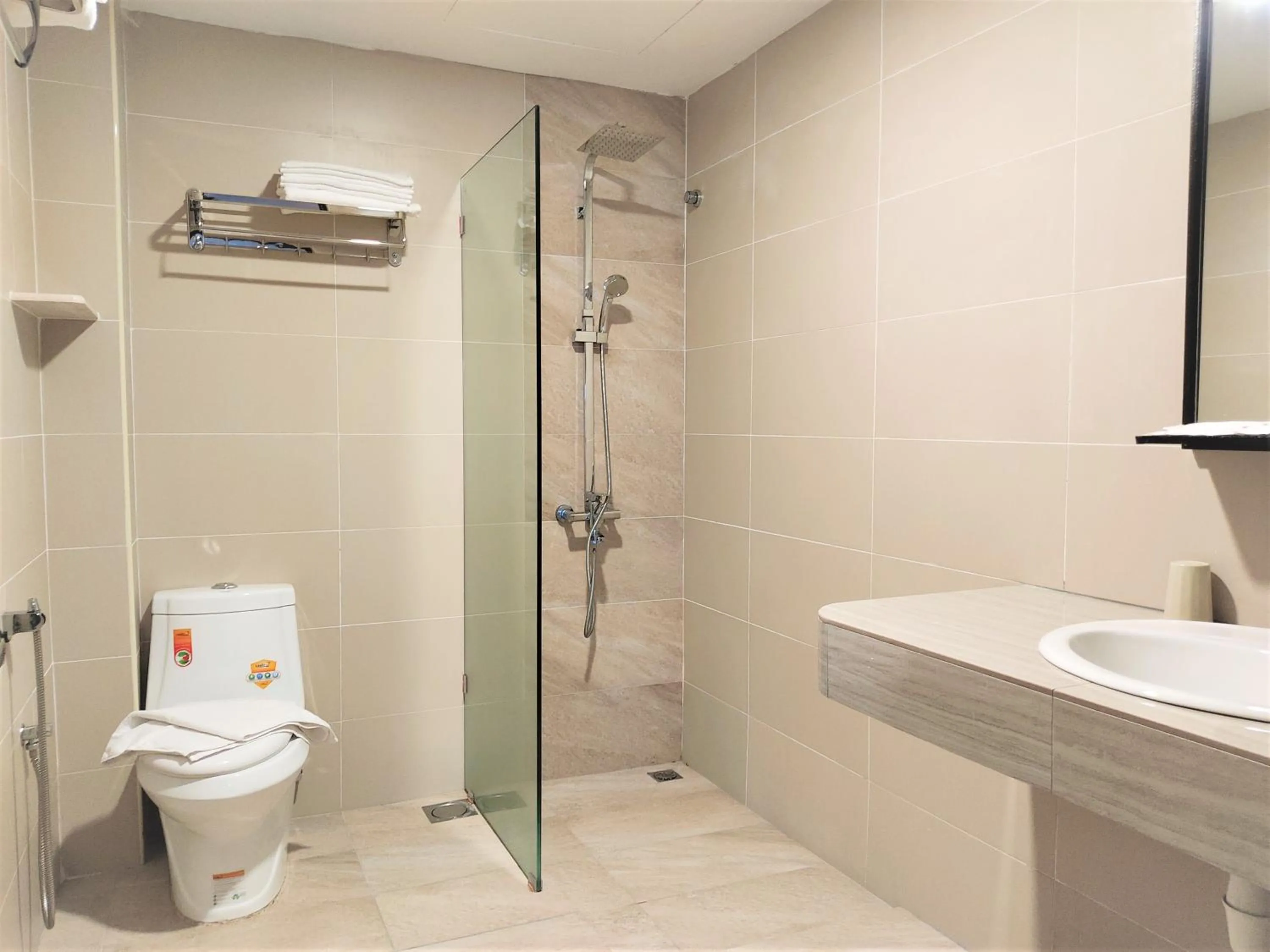 Bathroom in Apple Suites Hotel