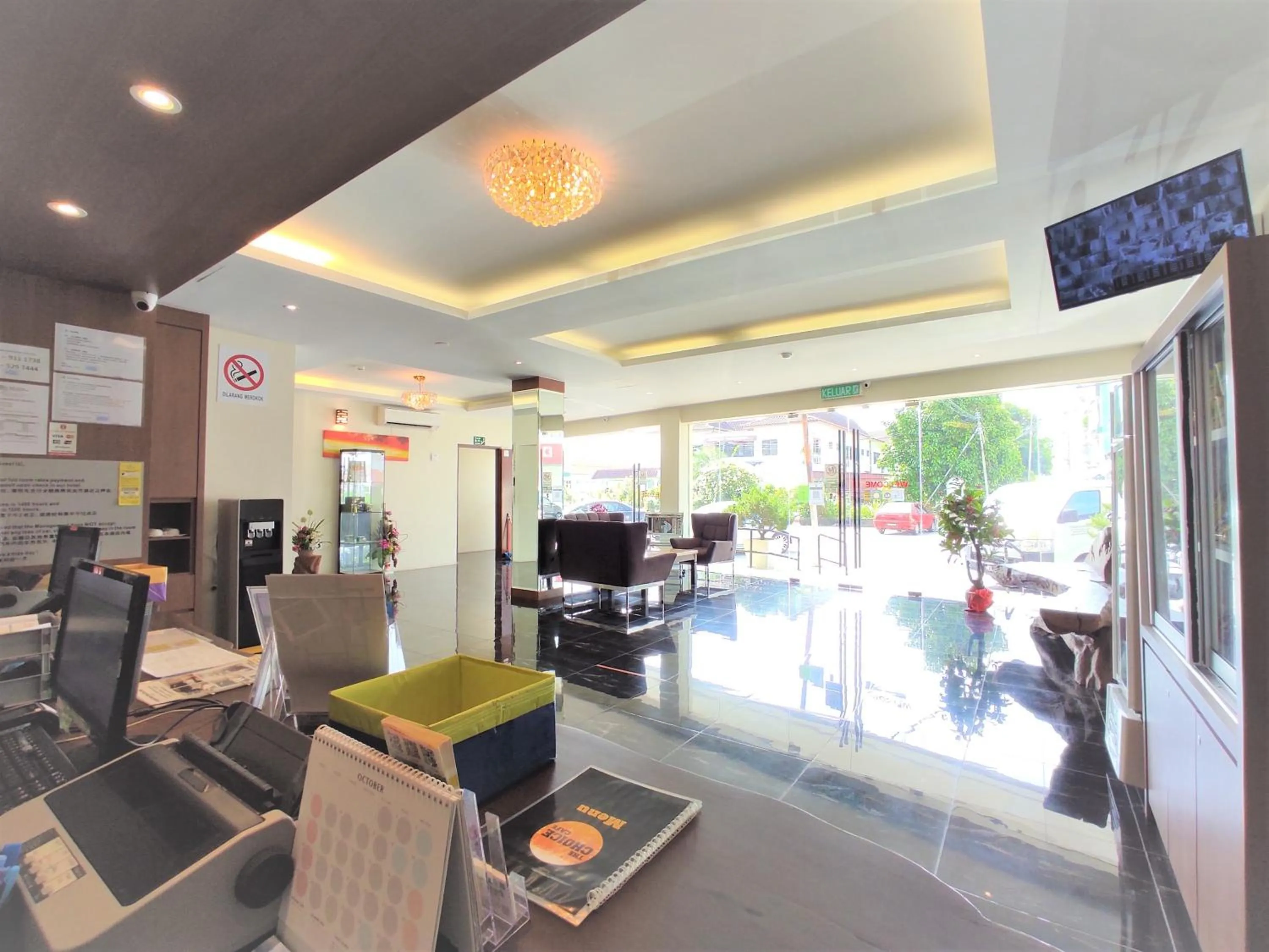 Lobby or reception in Apple Suites Hotel