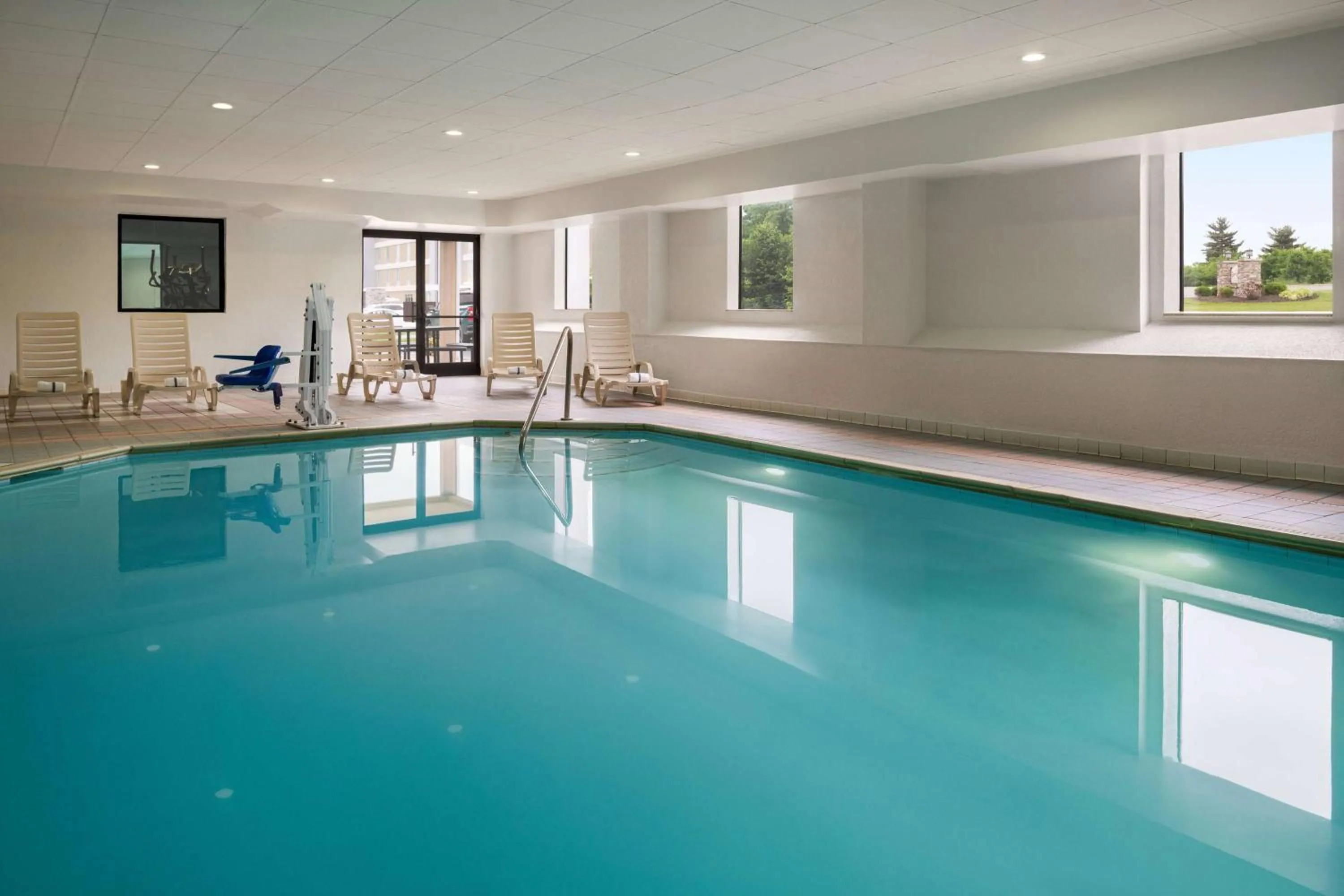 Swimming pool in Baymont by Wyndham Georgetown Lexington North