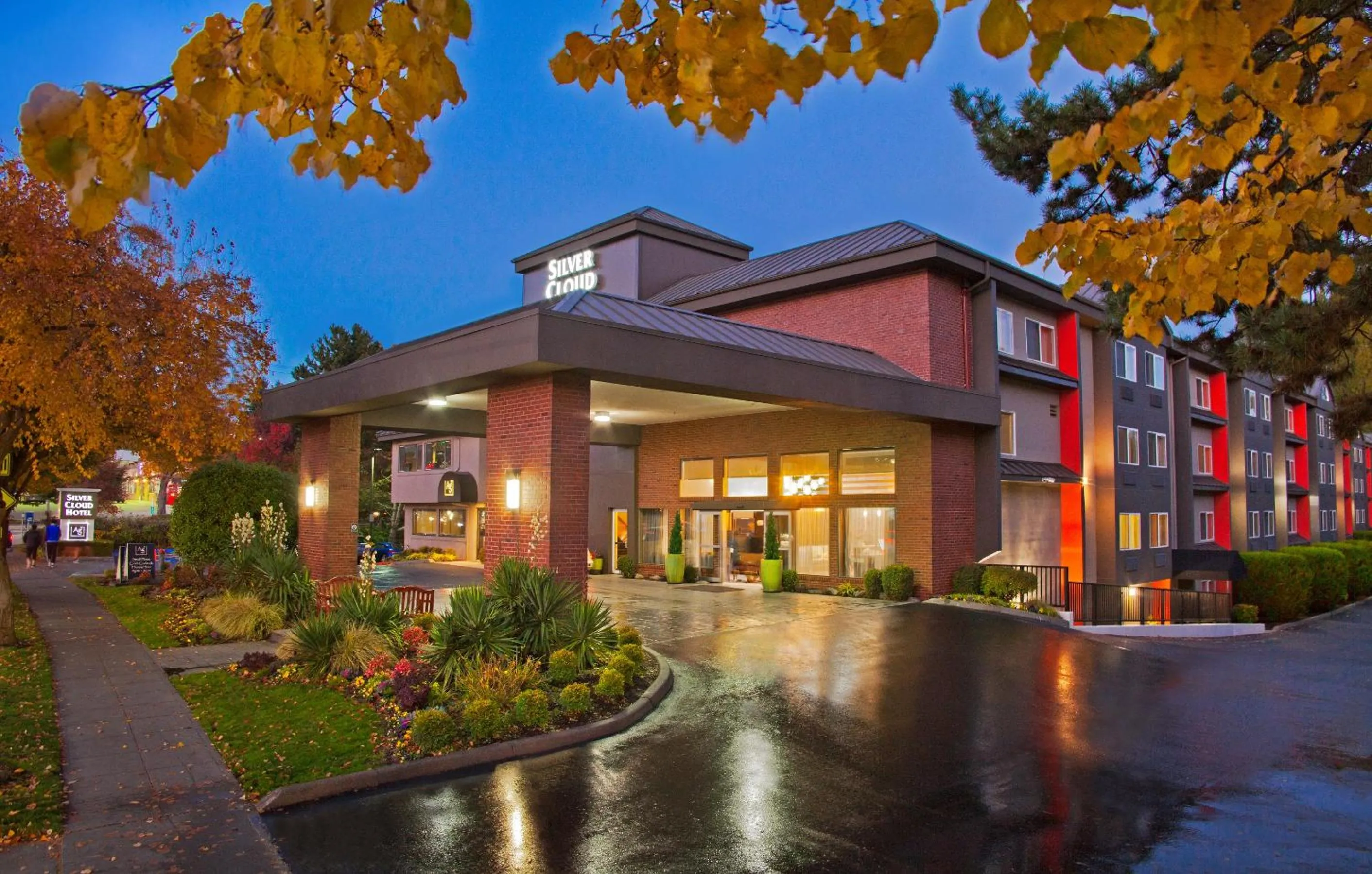 Property building in Silver Cloud Hotel - Seattle University of Washington District