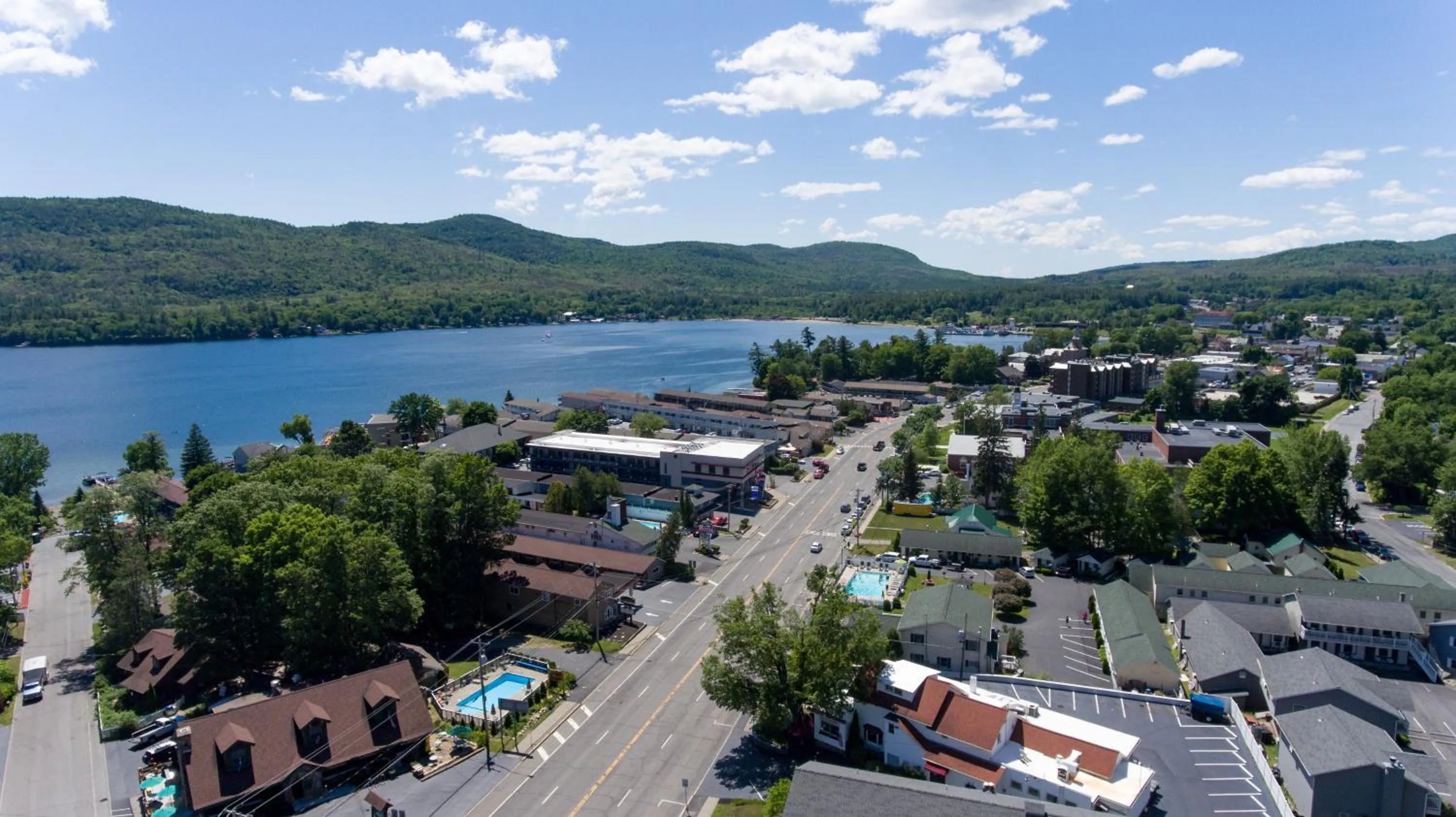 Garden view in Americas Best Value Inn & Suites Lake George