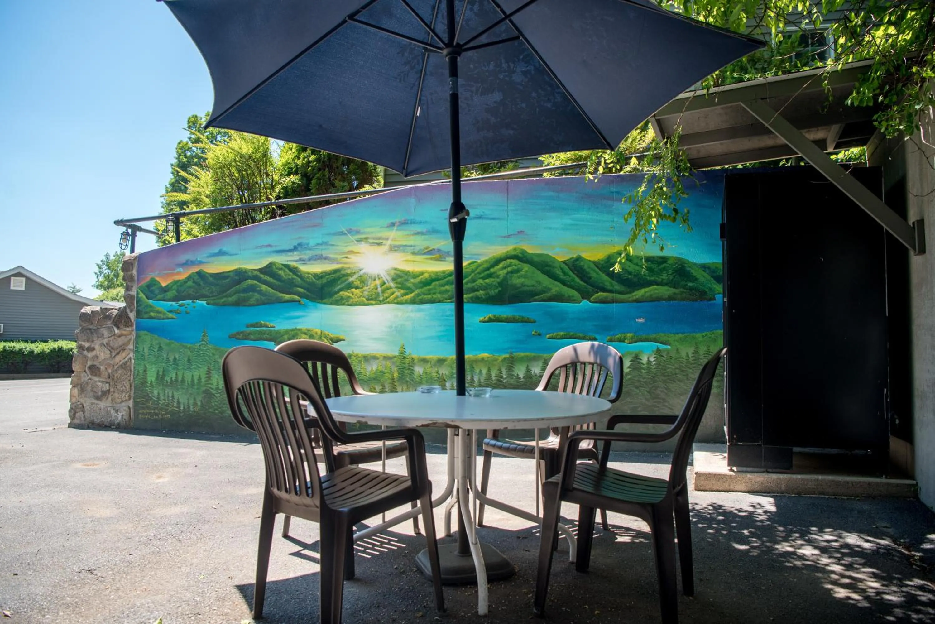 Day in Americas Best Value Inn & Suites Lake George