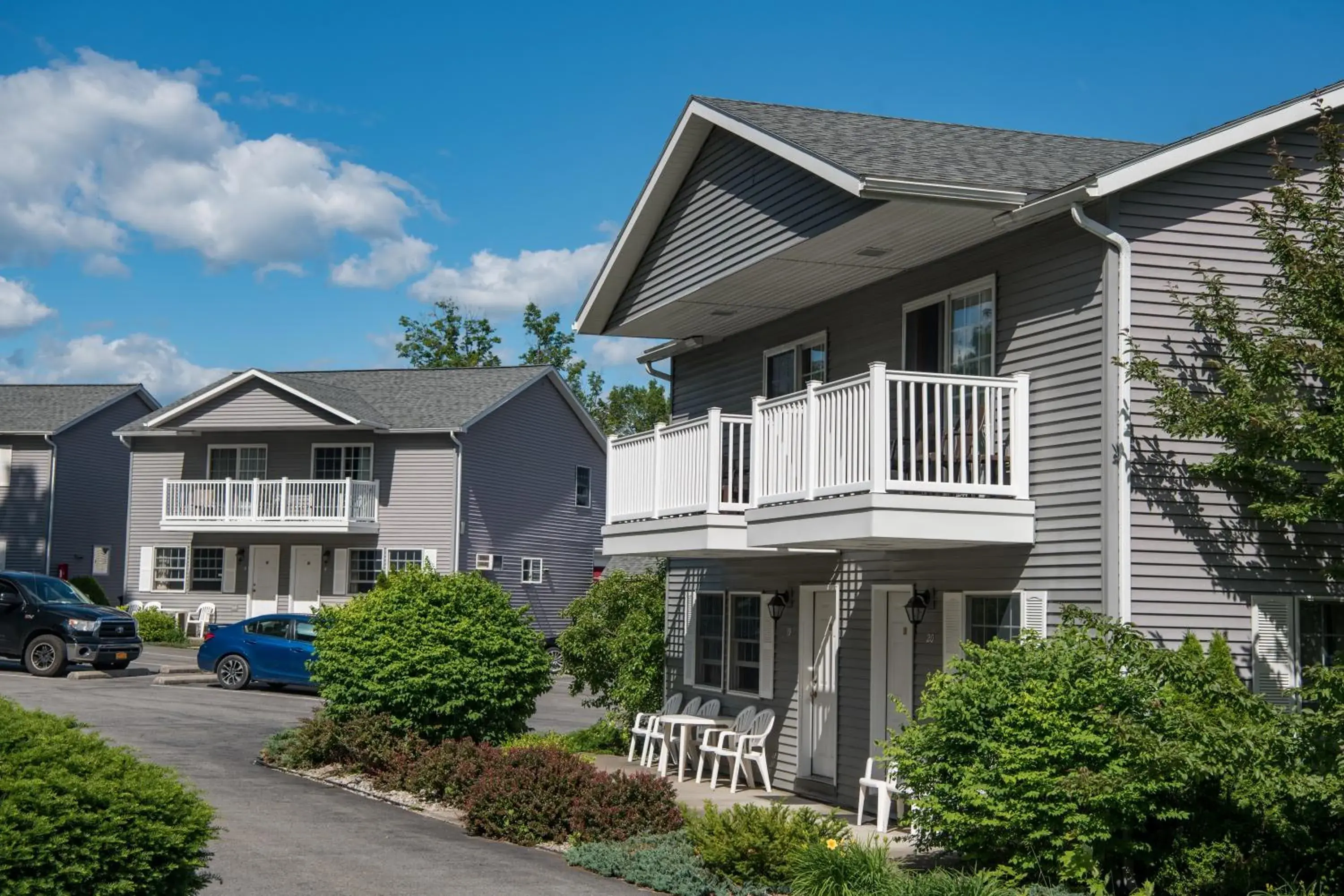 Property building in Americas Best Value Inn & Suites Lake George Property building in Americas Best Value Inn & Suites Lake George