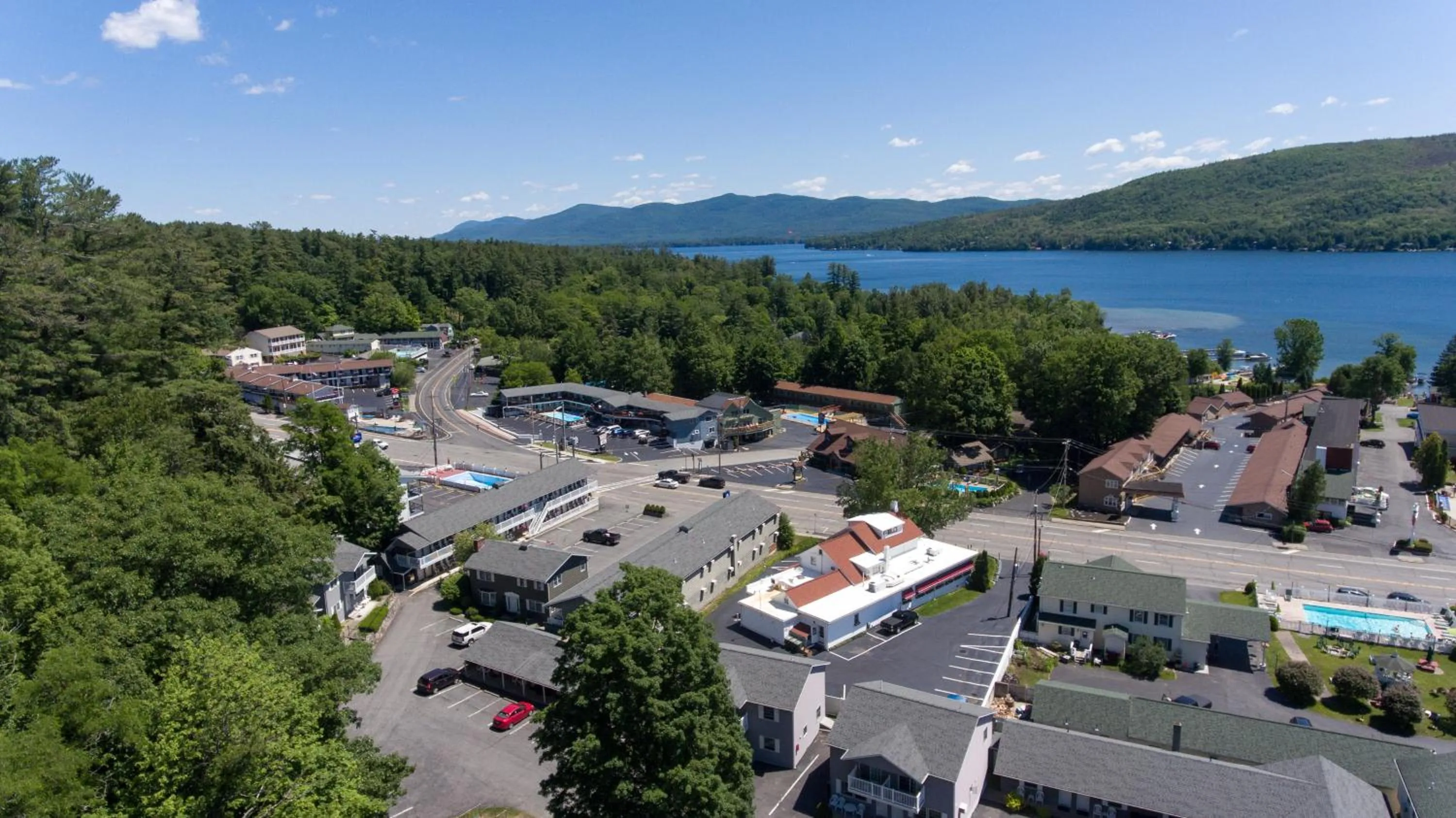Mountain view in Americas Best Value Inn & Suites Lake George