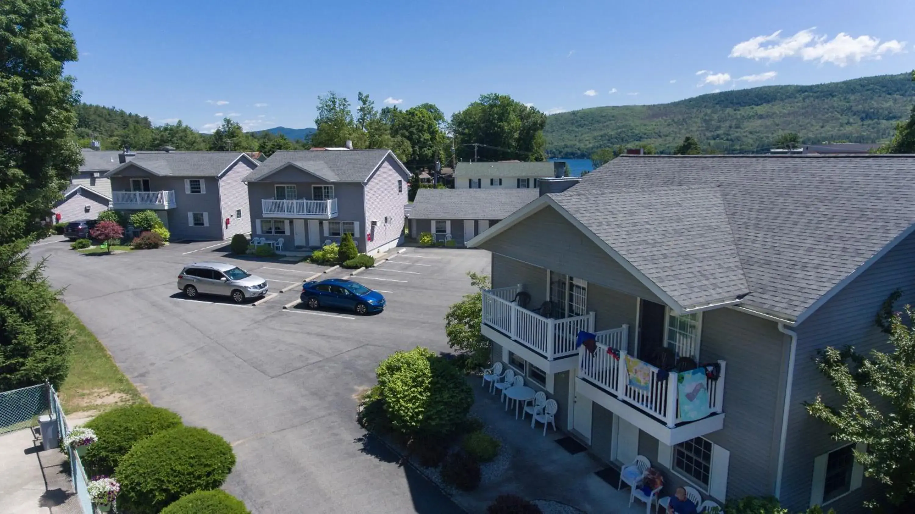Property building in Americas Best Value Inn & Suites Lake George Property building in Americas Best Value Inn & Suites Lake George