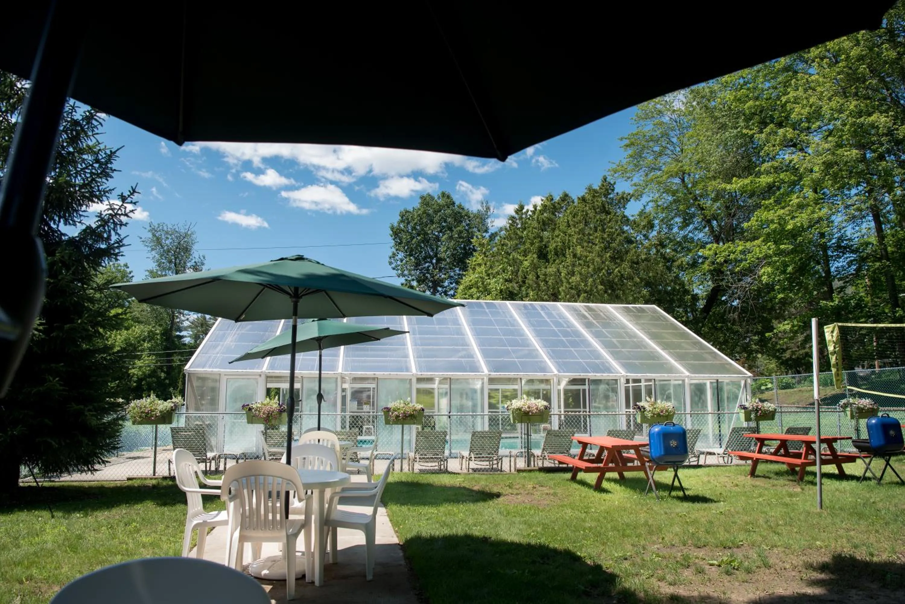 BBQ facilities in Americas Best Value Inn & Suites Lake George