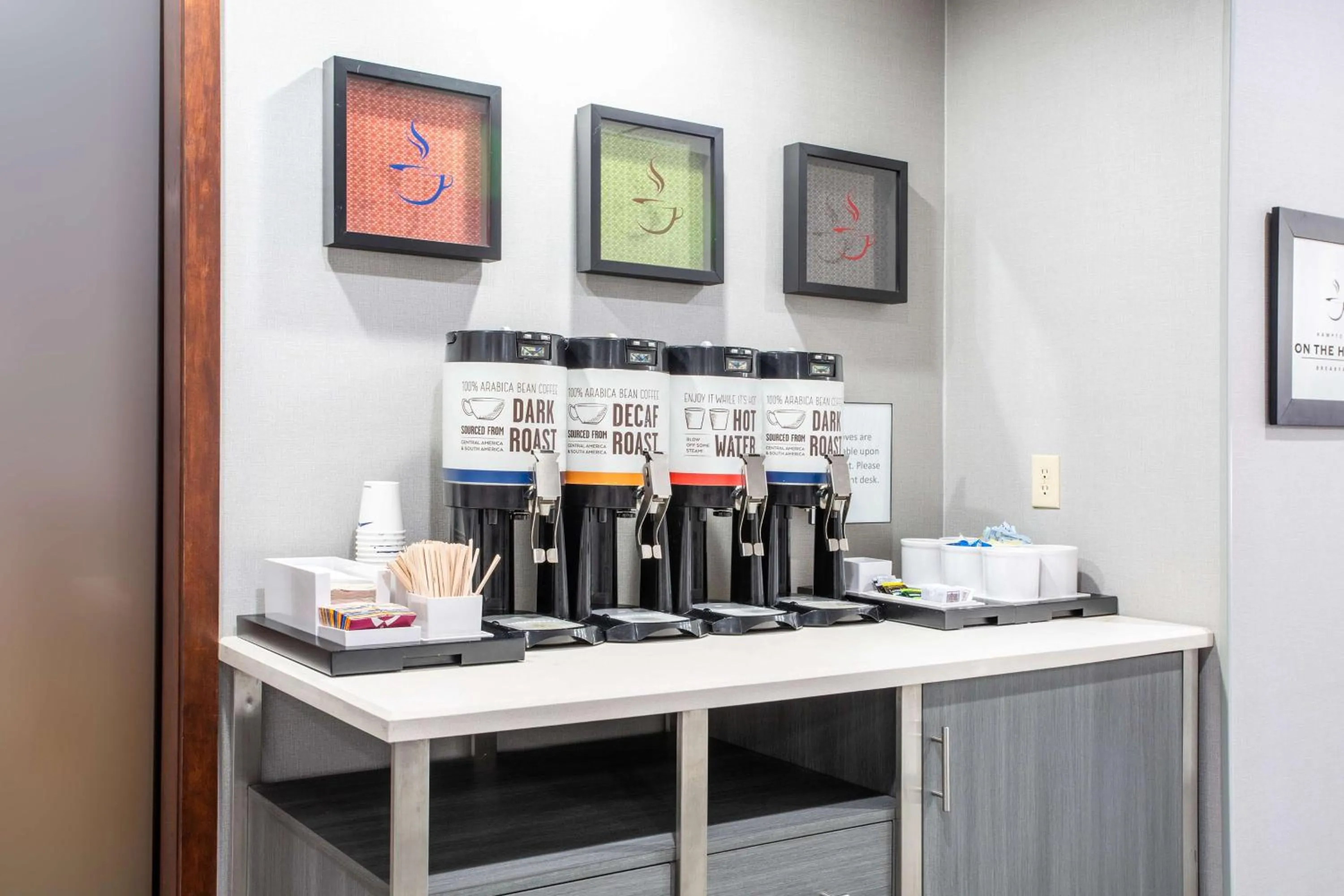 Breakfast in Hampton Inn Elkins