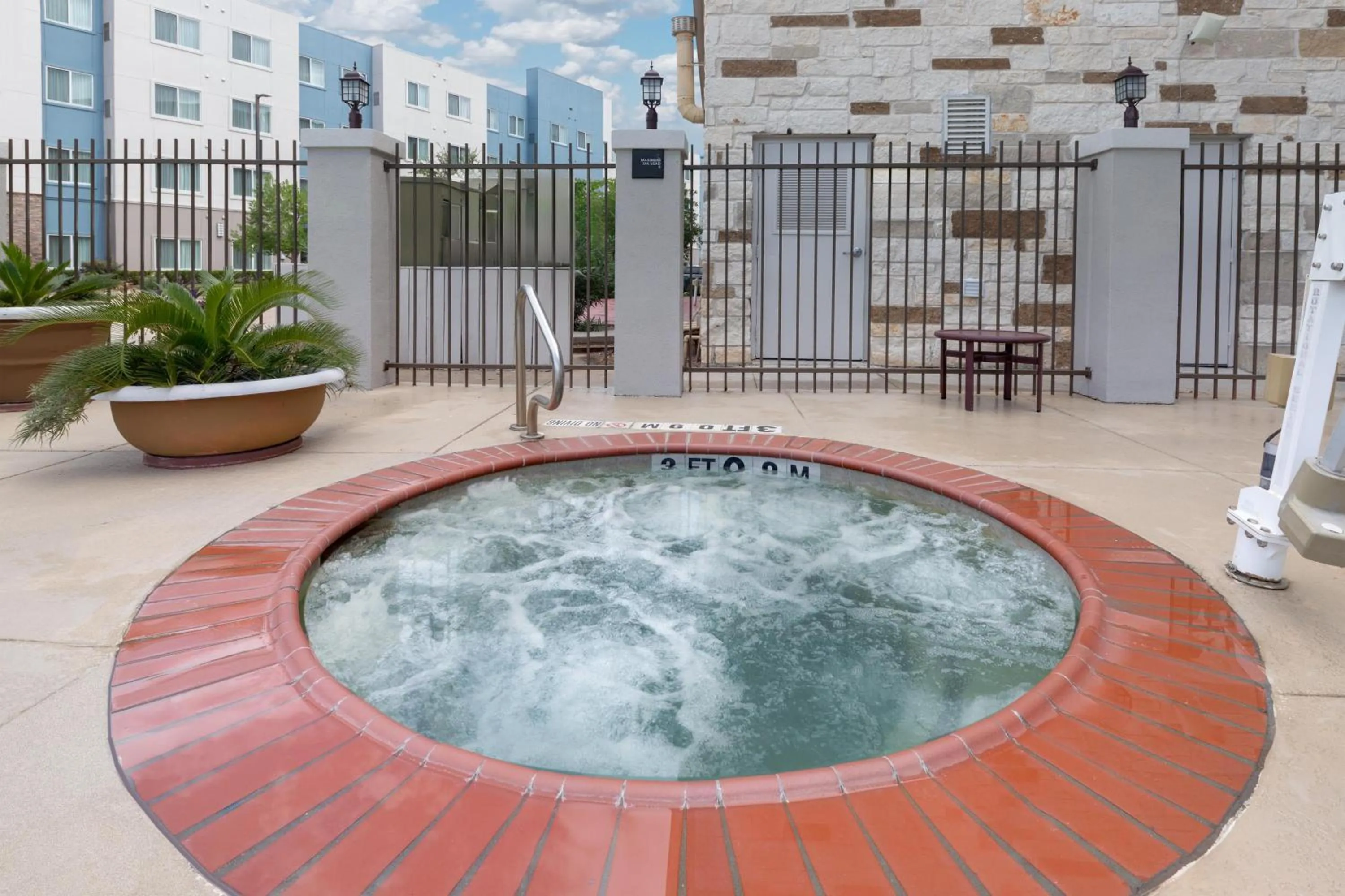 Sports in Hampton Inn and Suites Houston Pasadena