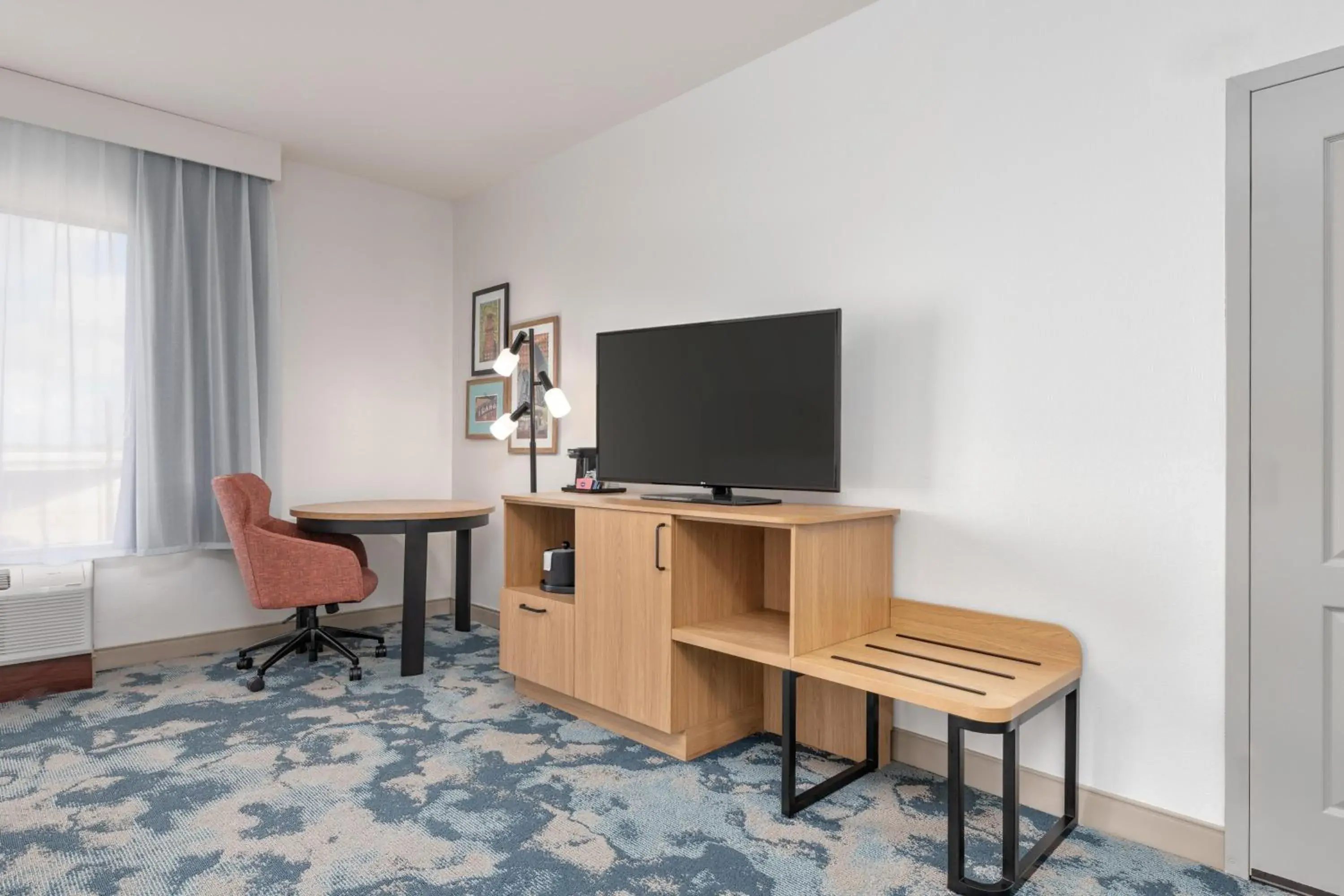 Bedroom in Hampton Inn and Suites Houston Pasadena Bedroom in Hampton Inn and Suites Houston Pasadena