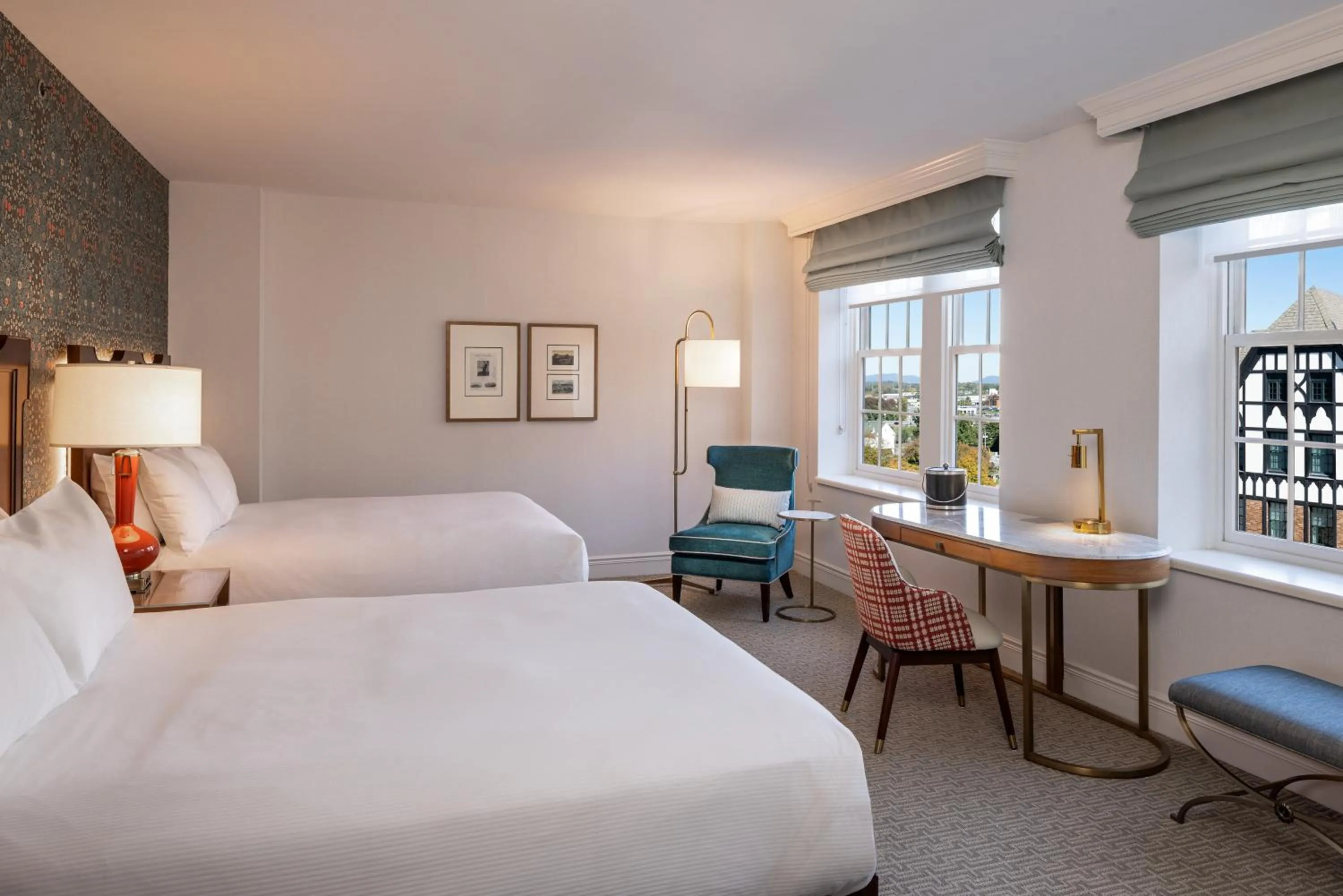 Bedroom, Bed in Hotel Roanoke & Conference Center, Curio Collection by Hilton