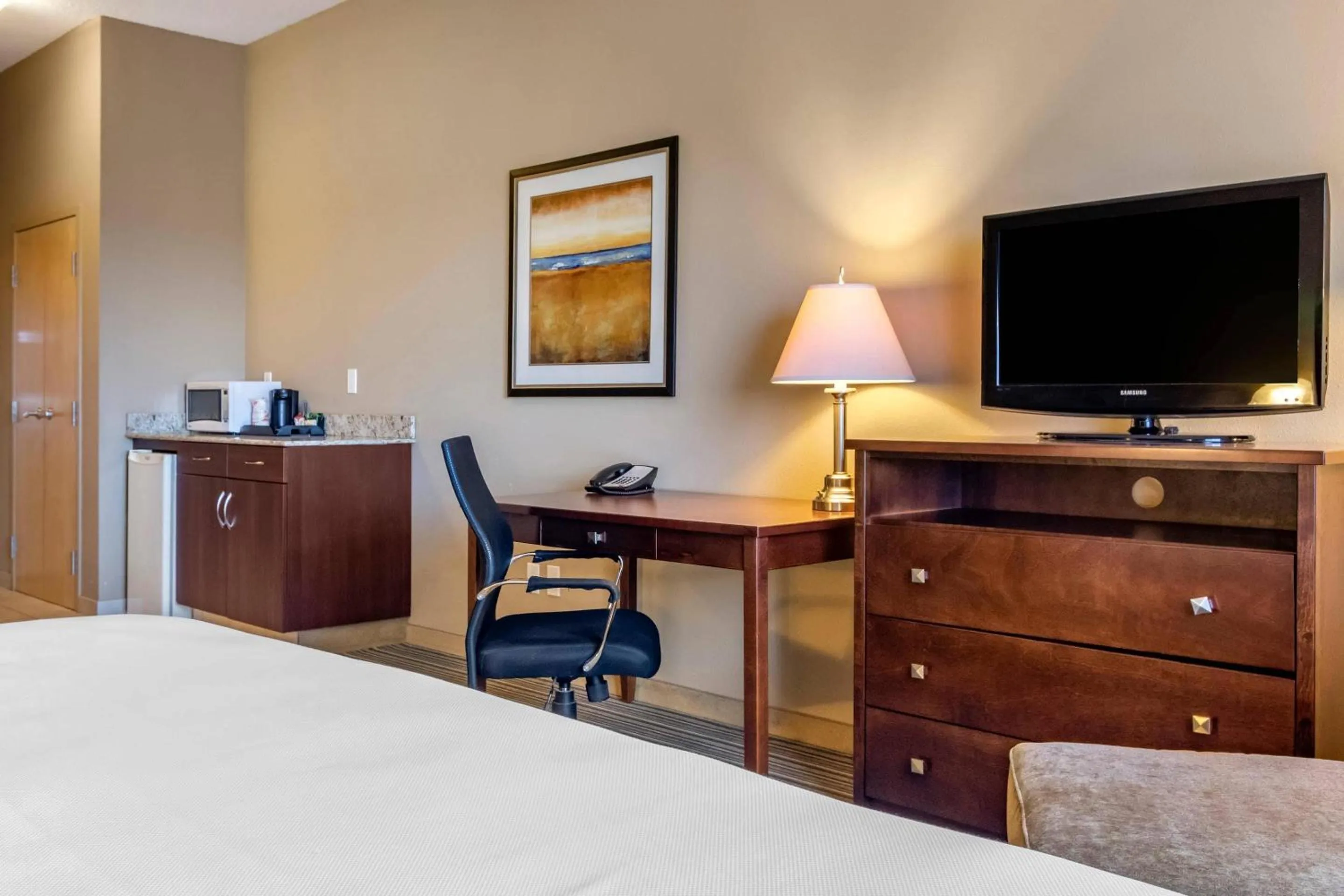 Bedroom, Bed in Quality Inn & Suites