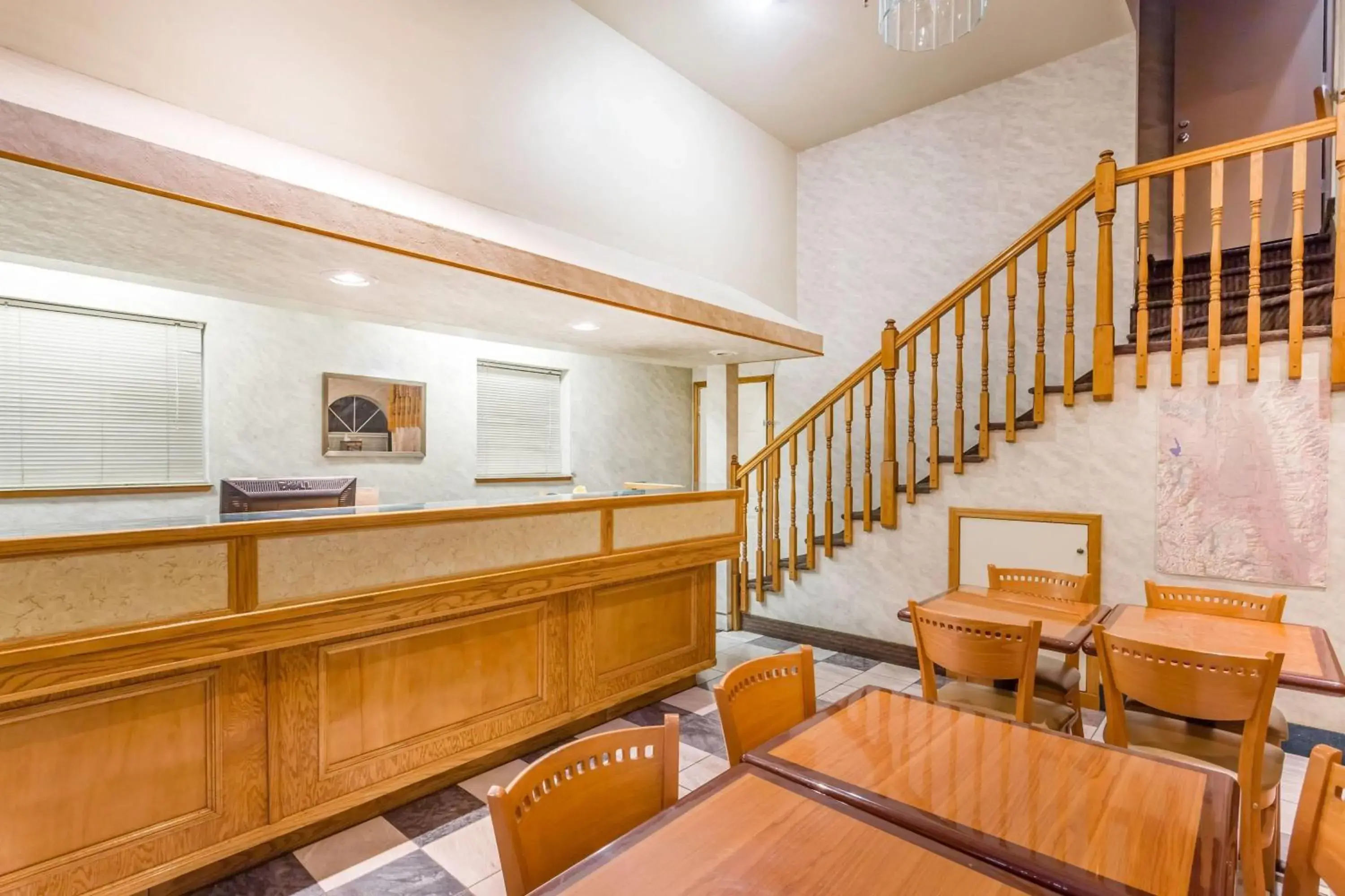 Lobby or reception in Days Inn by Wyndham Bishop Lobby or reception in Days Inn by Wyndham Bishop