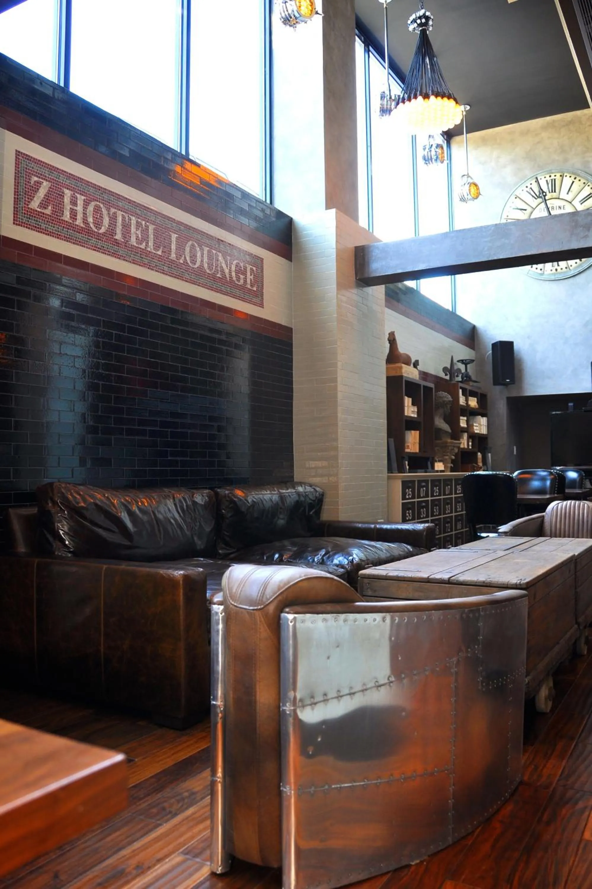 Lounge or bar in Z NYC Hotel