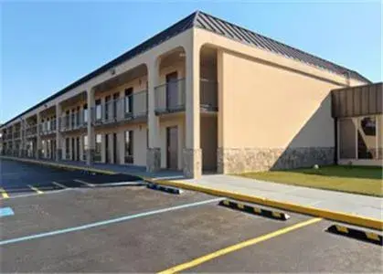 Facade/entrance in Americas Best Value Inn Newnan