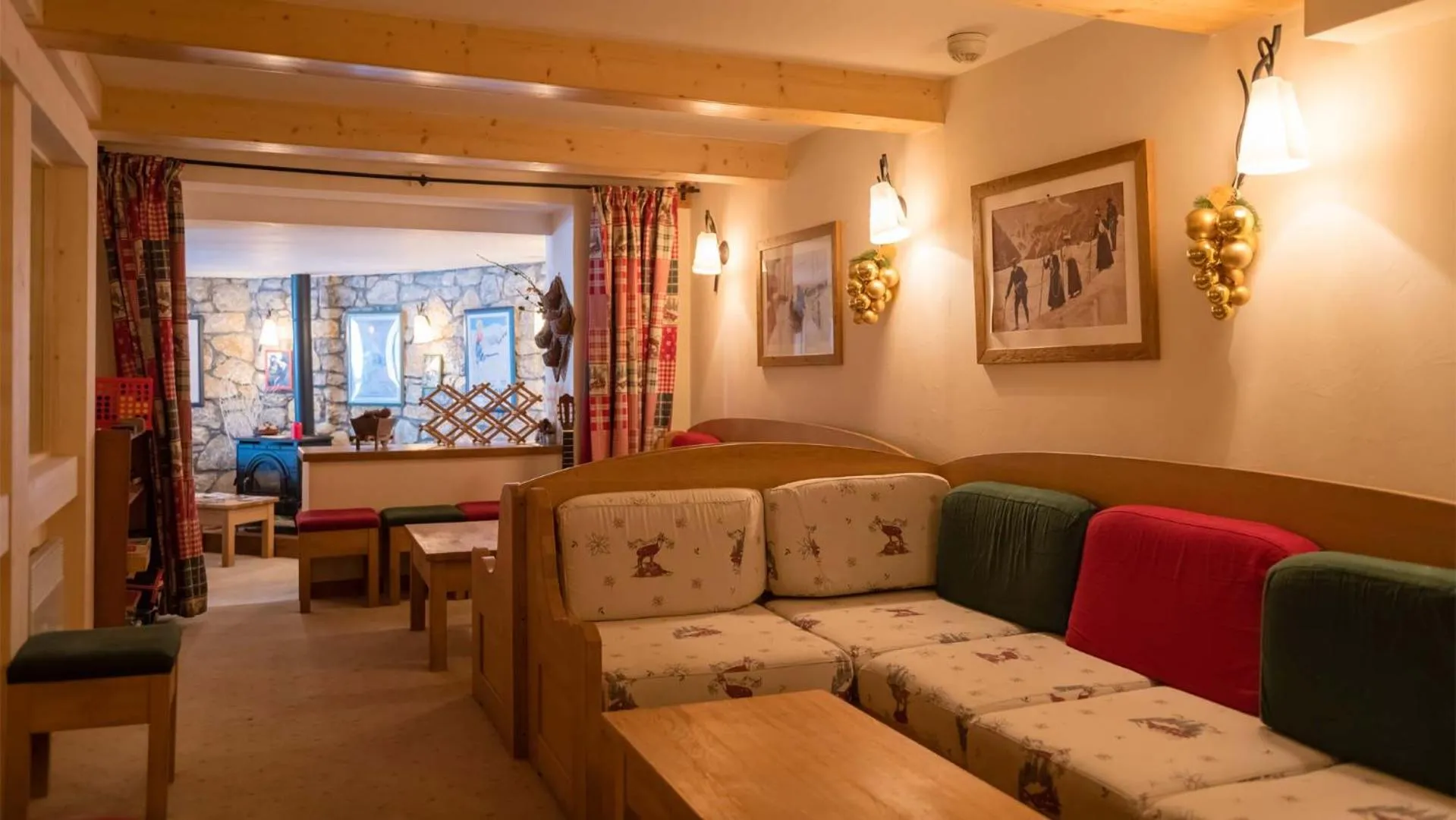 Living room in Chalet Coeur des Brévières by Chalet Chardons