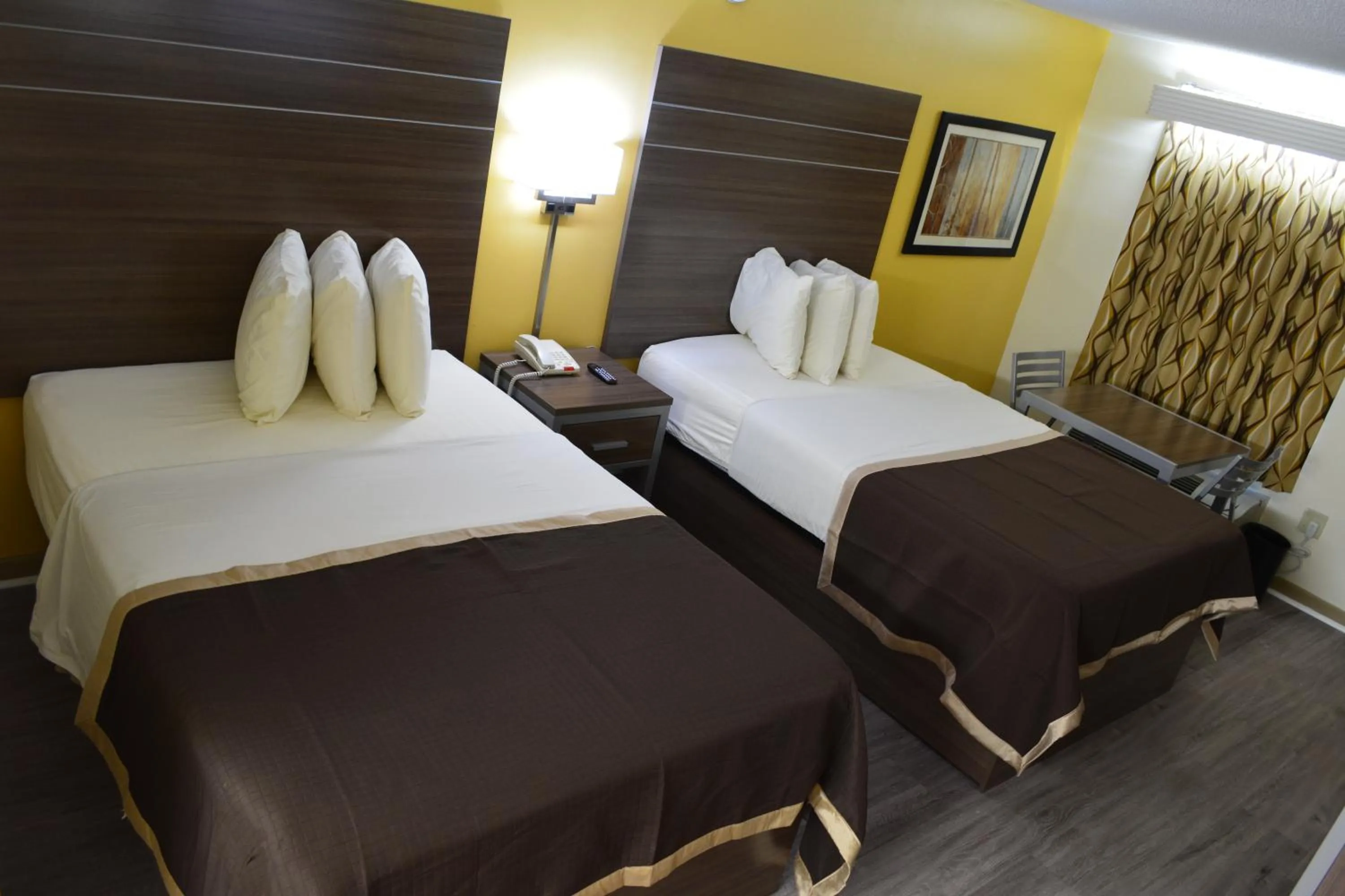 Bed in Southern Inn Lumberton