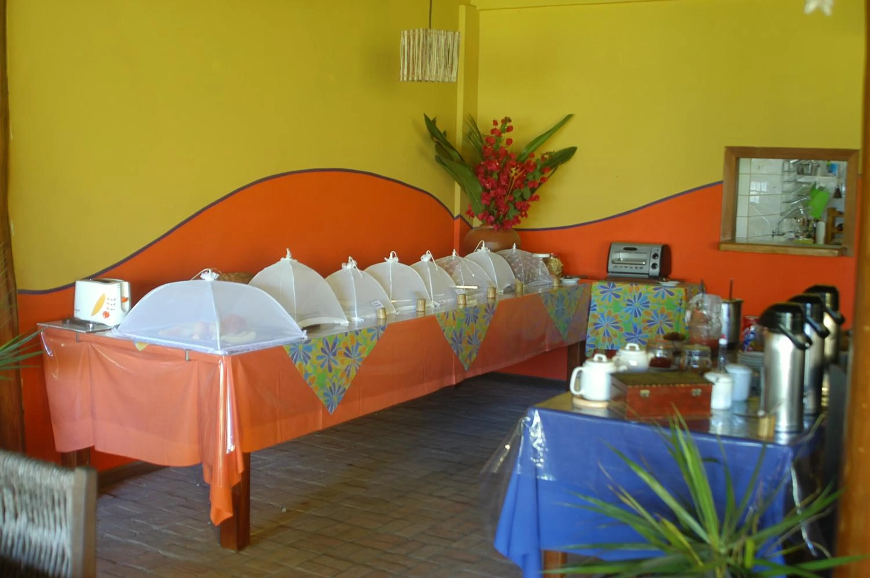 Buffet breakfast in Pousada Ponta do Muta