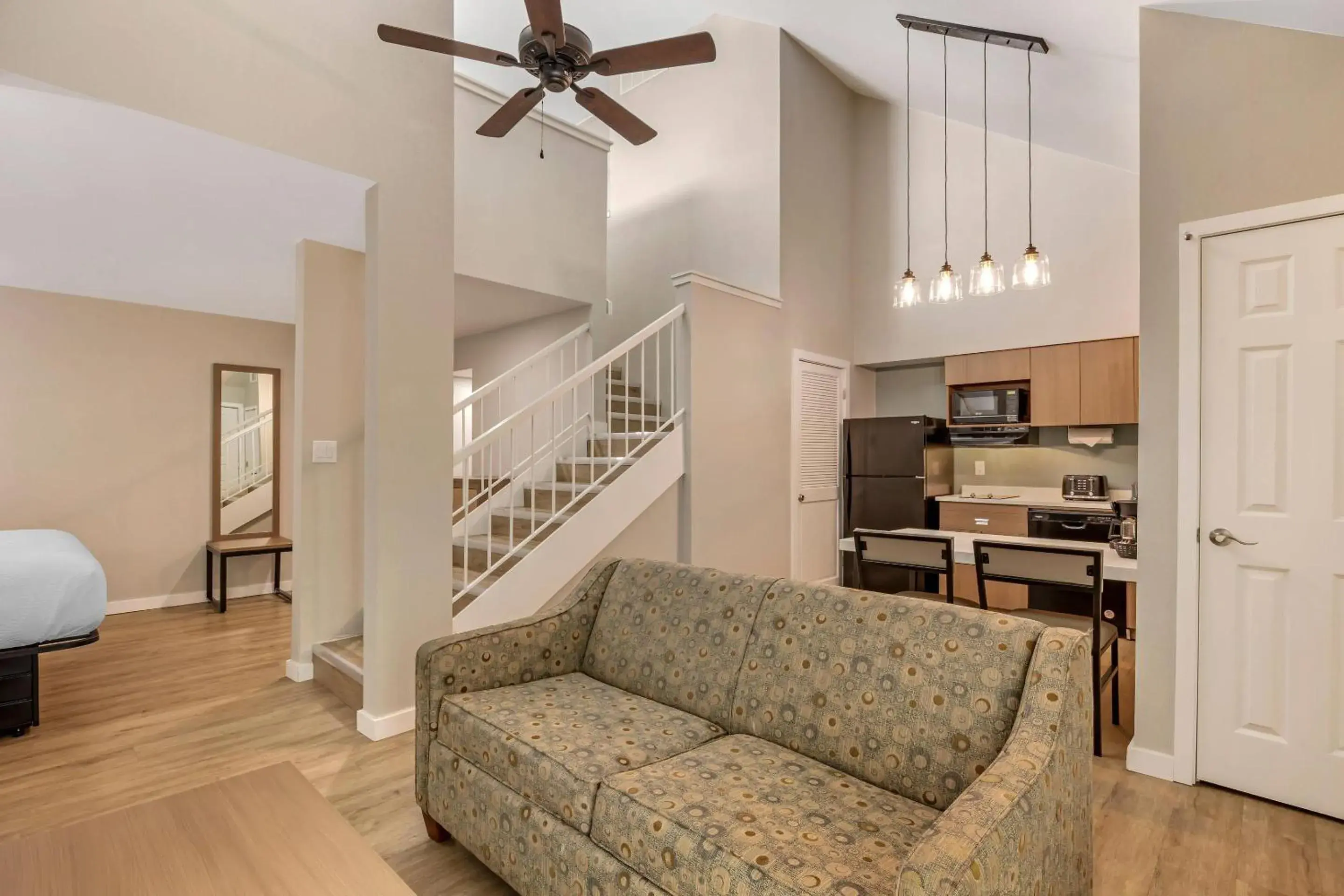 Bedroom in MainStay Suites Springfield South - Battlefield Rd Bedroom in MainStay Suites Springfield South - Battlefield Rd
