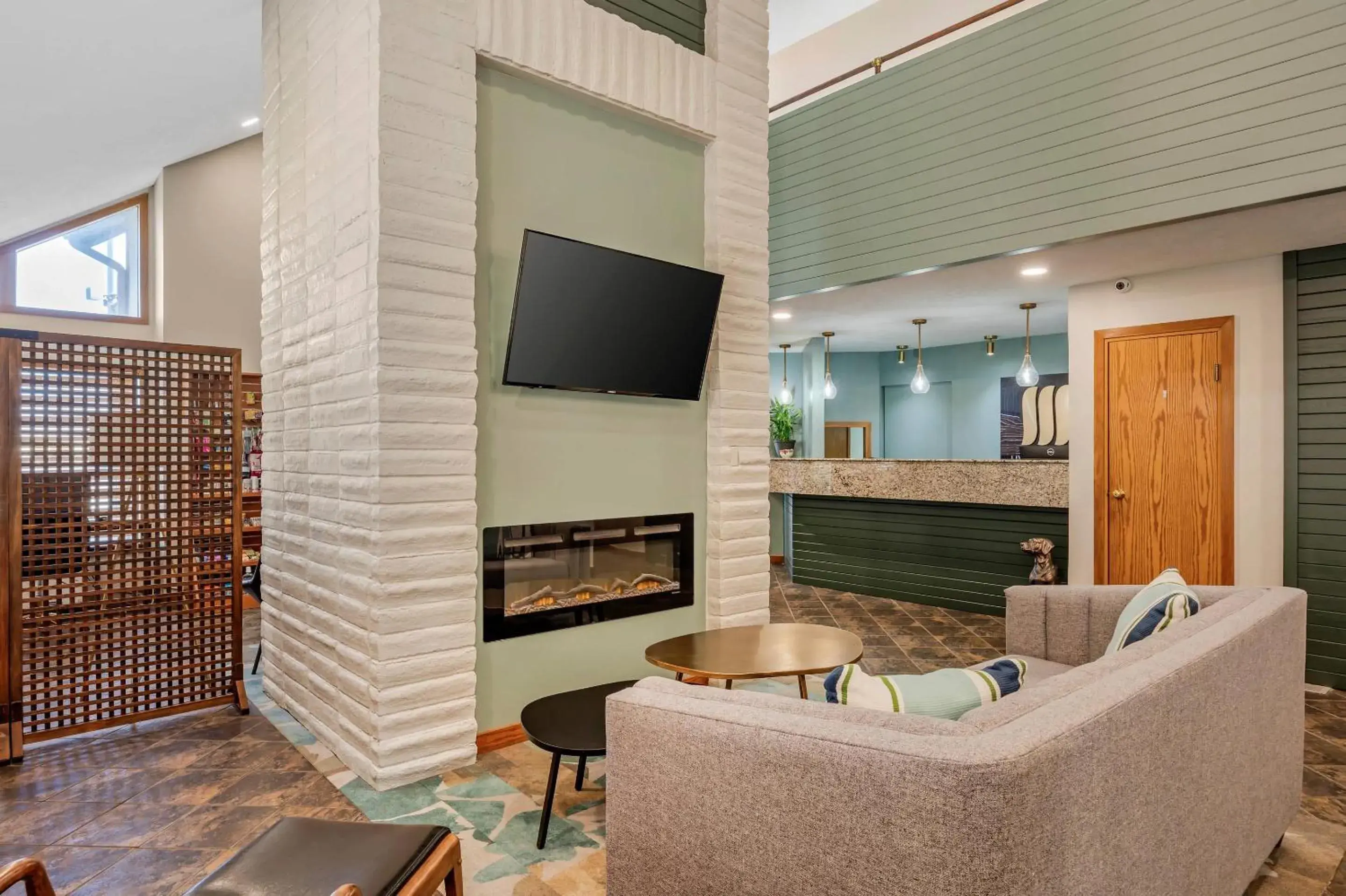 Lobby or reception in MainStay Suites Springfield South - Battlefield Rd Lobby or reception in MainStay Suites Springfield South - Battlefield Rd