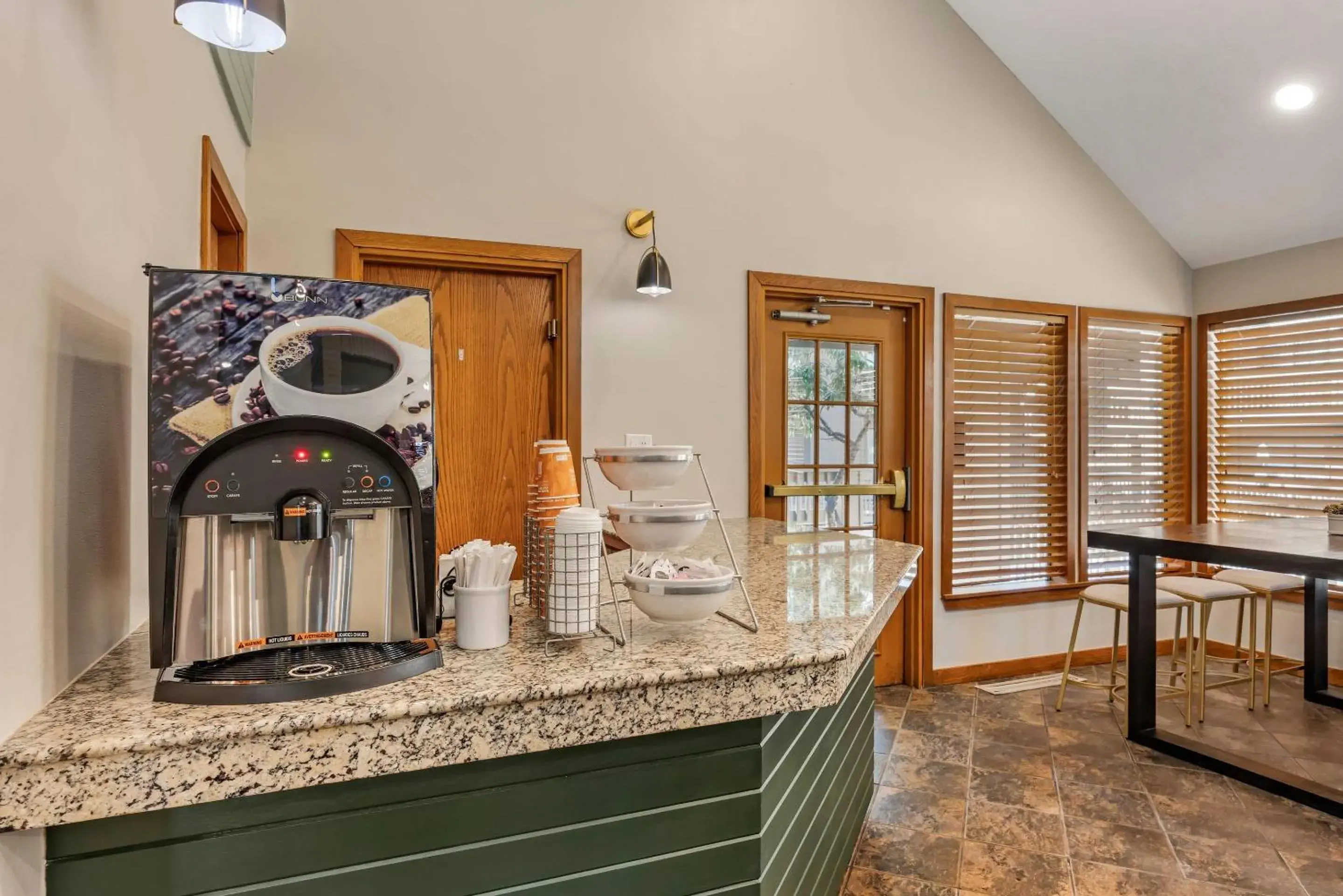 Lobby or reception in MainStay Suites Springfield South - Battlefield Rd Lobby or reception in MainStay Suites Springfield South - Battlefield Rd