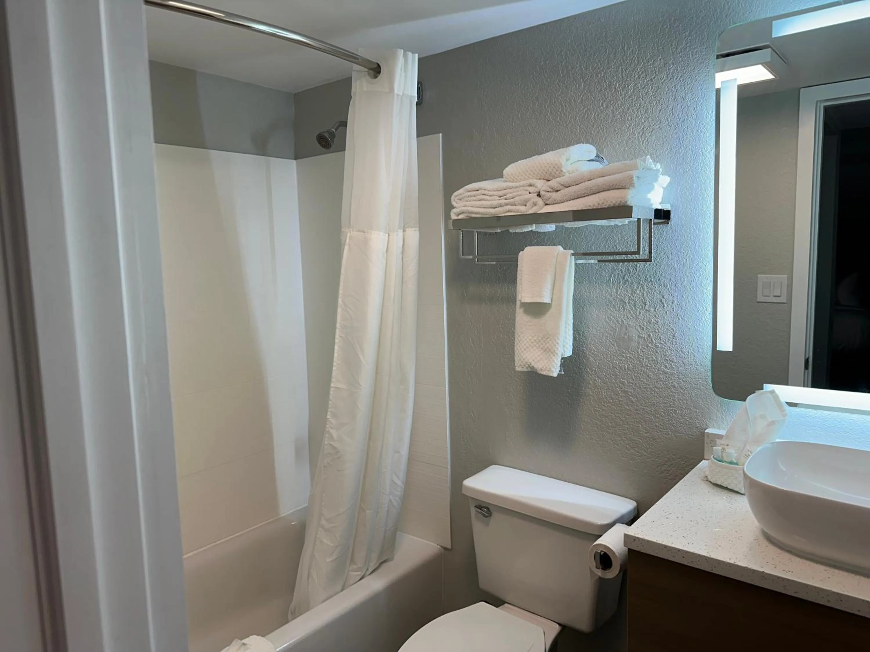 Bathroom in MainStay Suites Springfield South - Battlefield Rd