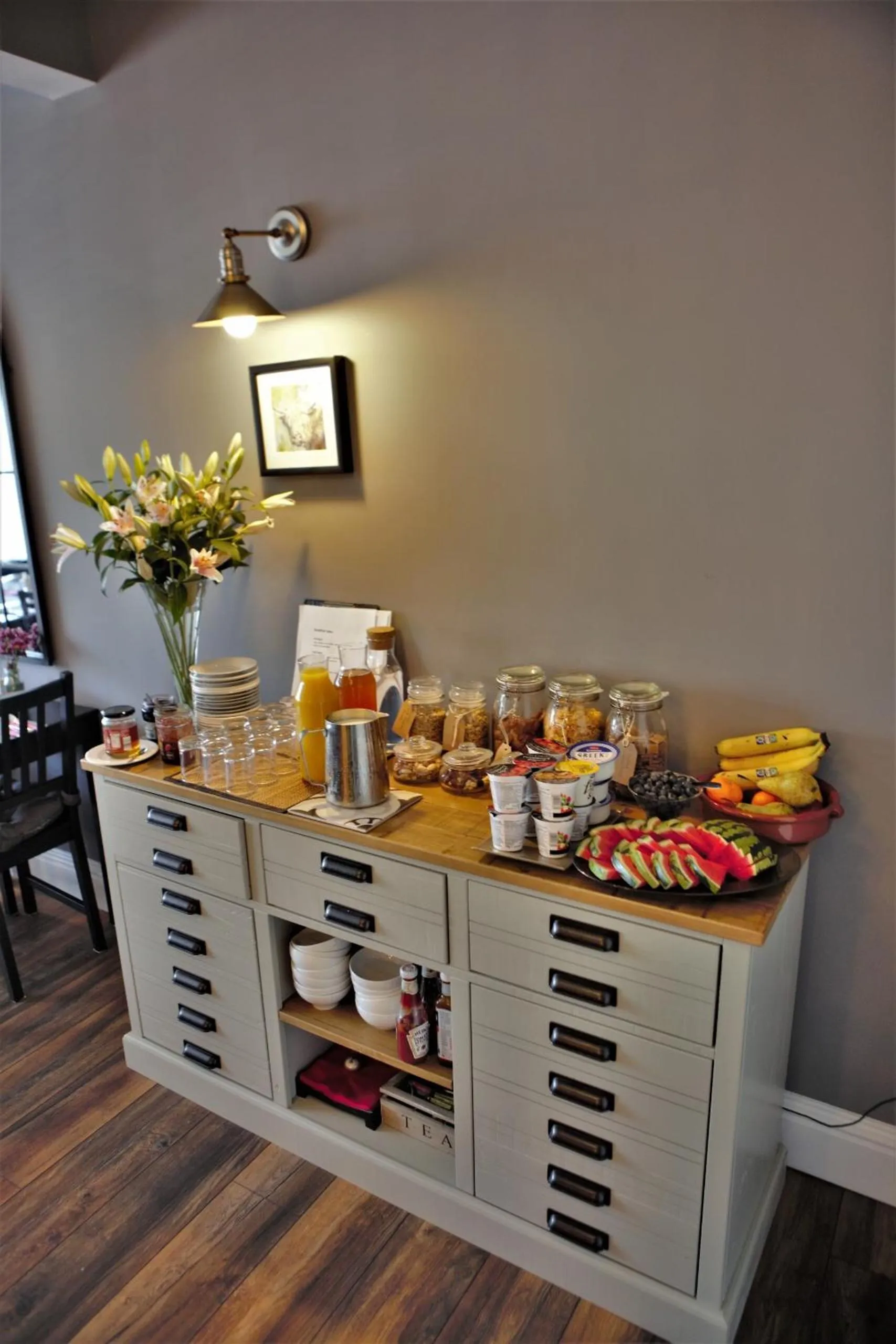 Breakfast in Skyline Guesthouse