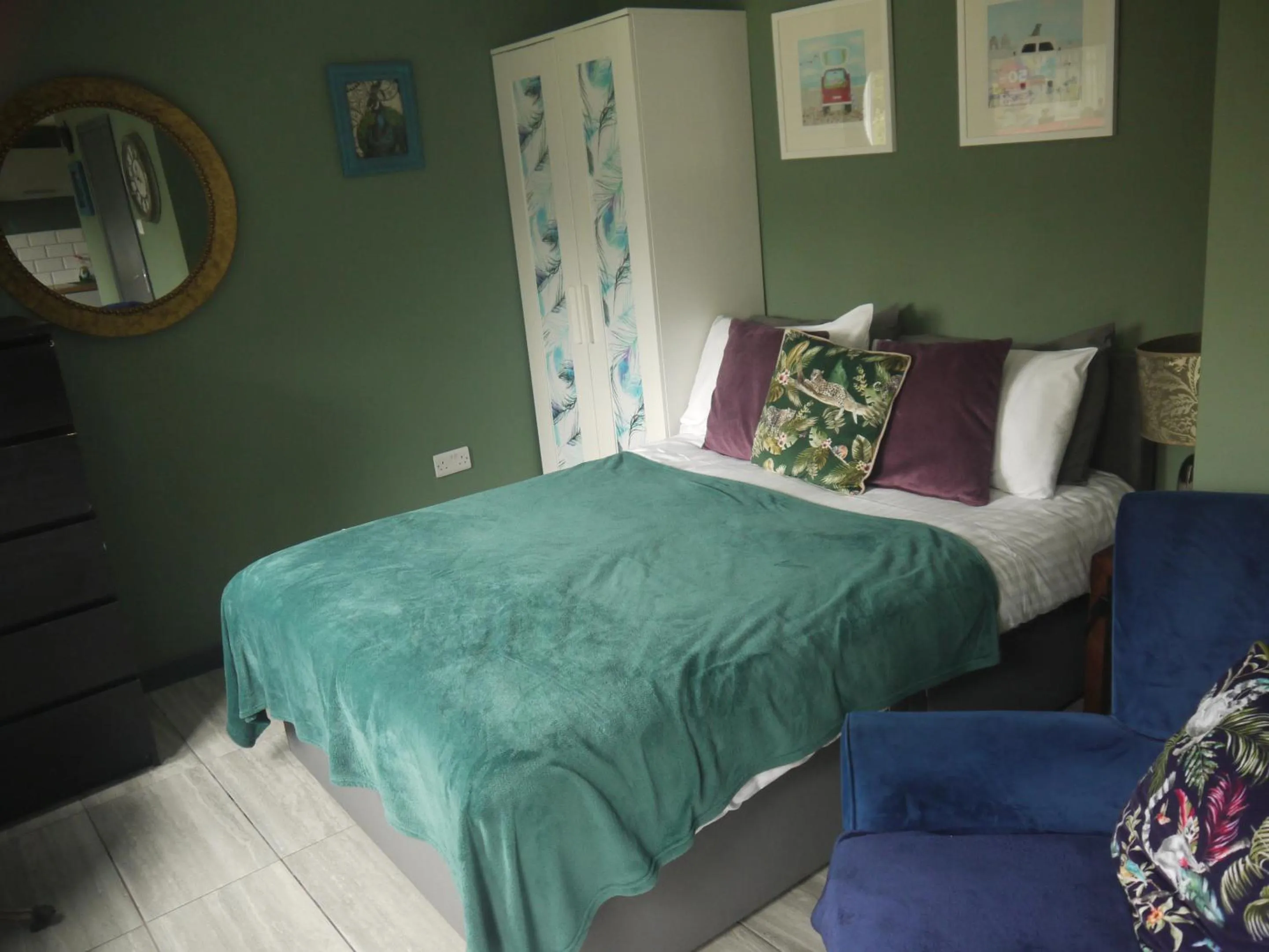 Bedroom, Bed in Skyline Guesthouse