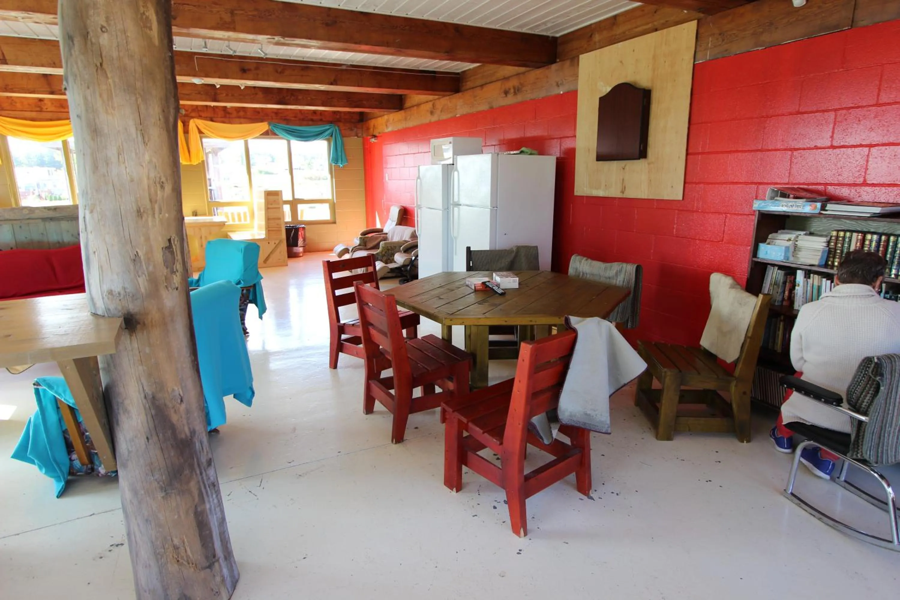Communal lounge/ TV room in Chalets Nature Océan