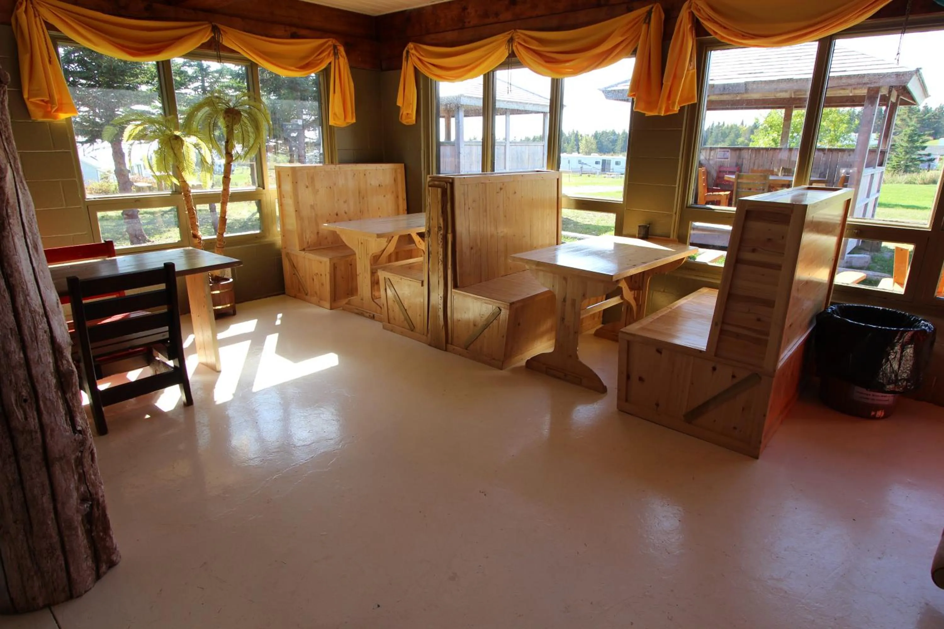 Game Room in Chalets Nature Océan