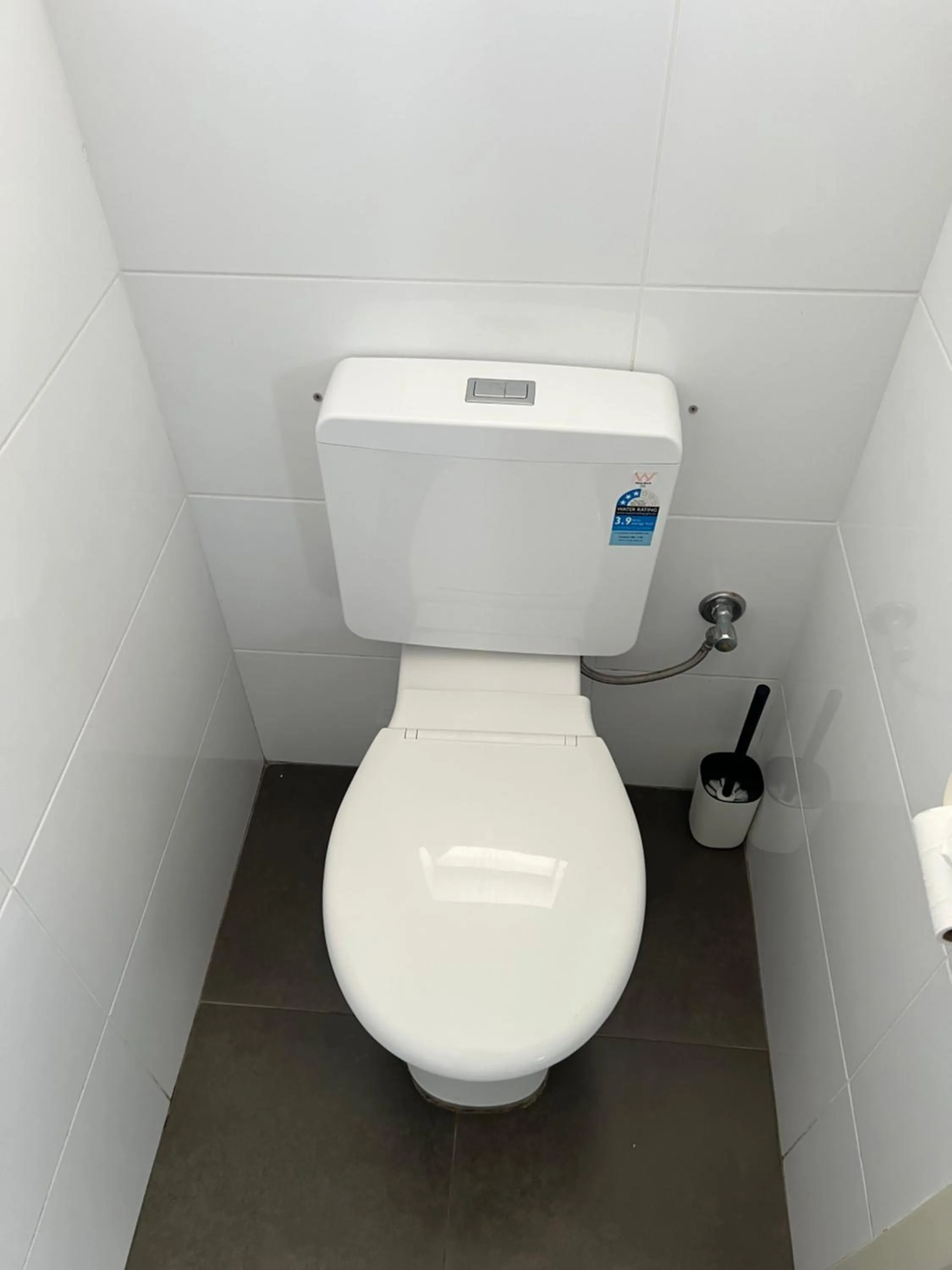 Toilet in Restawile Motel