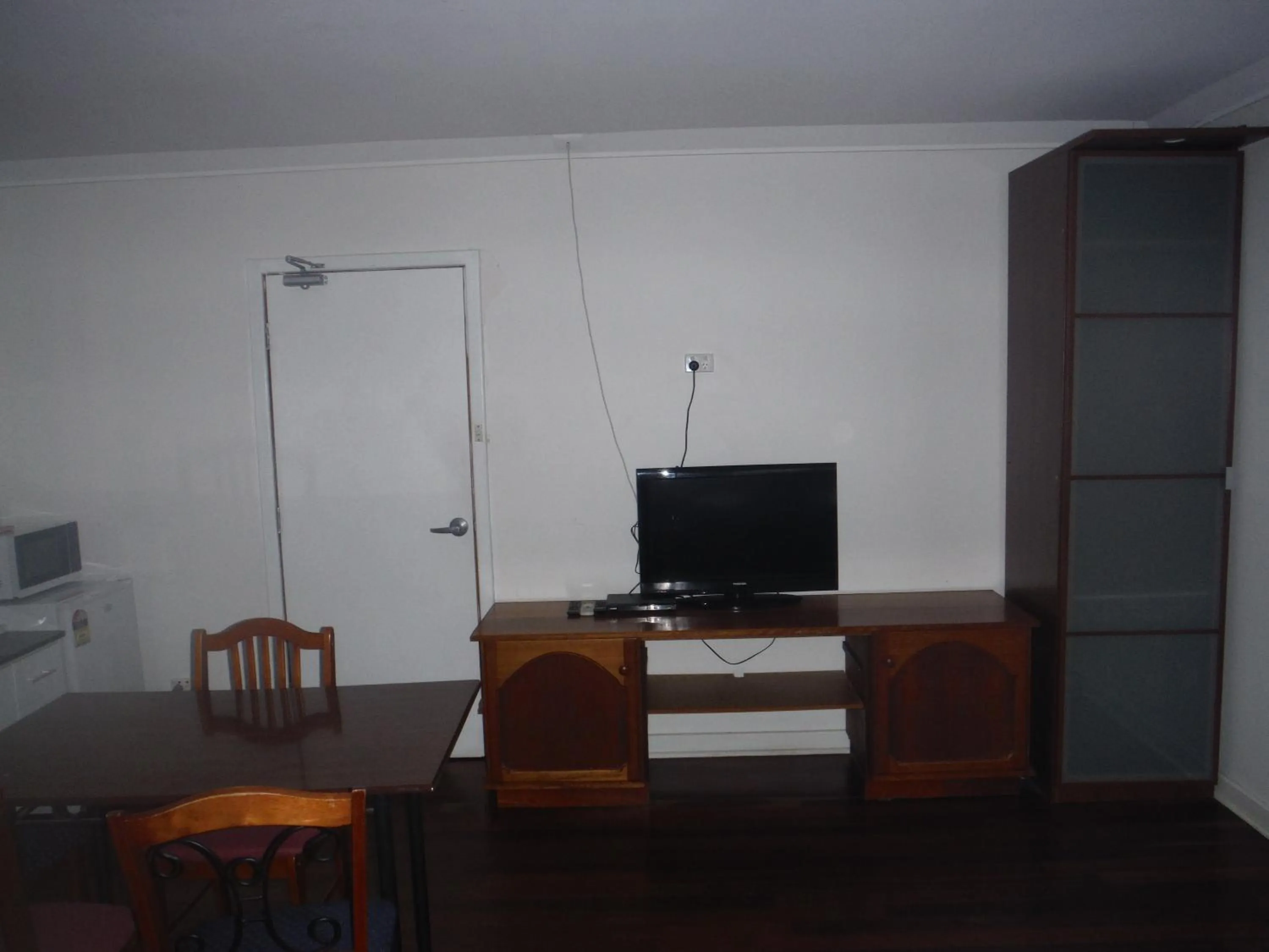 Photo of the whole room in Restawile Motel