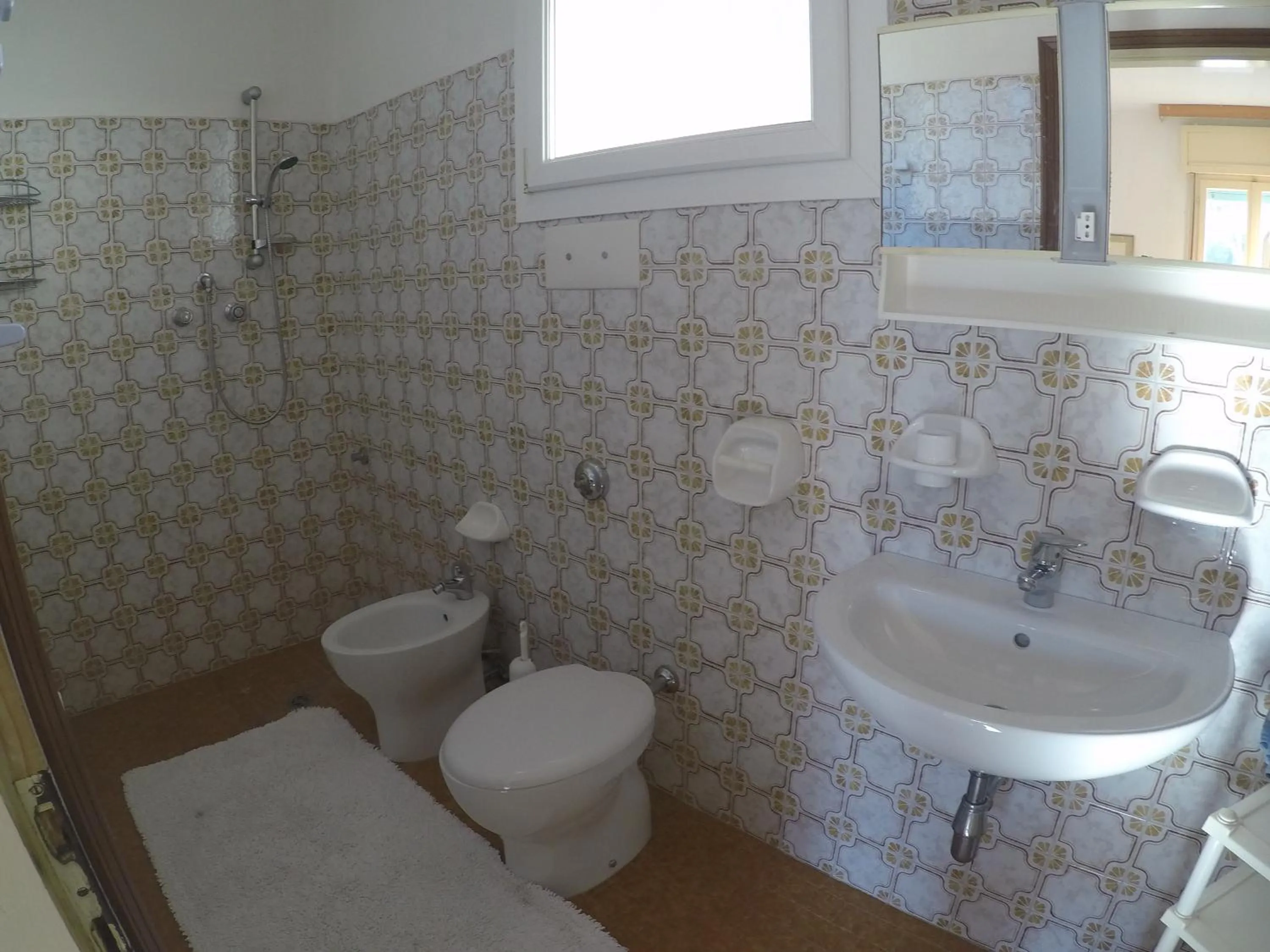 Shower in Casa Francesca - Agenzia Cocal